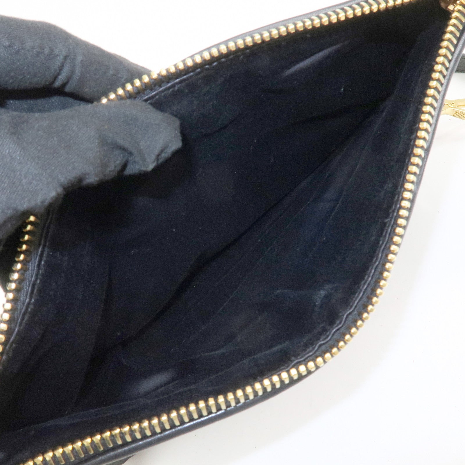 MIU MIU Matelasse Logo Leather Shoulder Bag Black RP0385