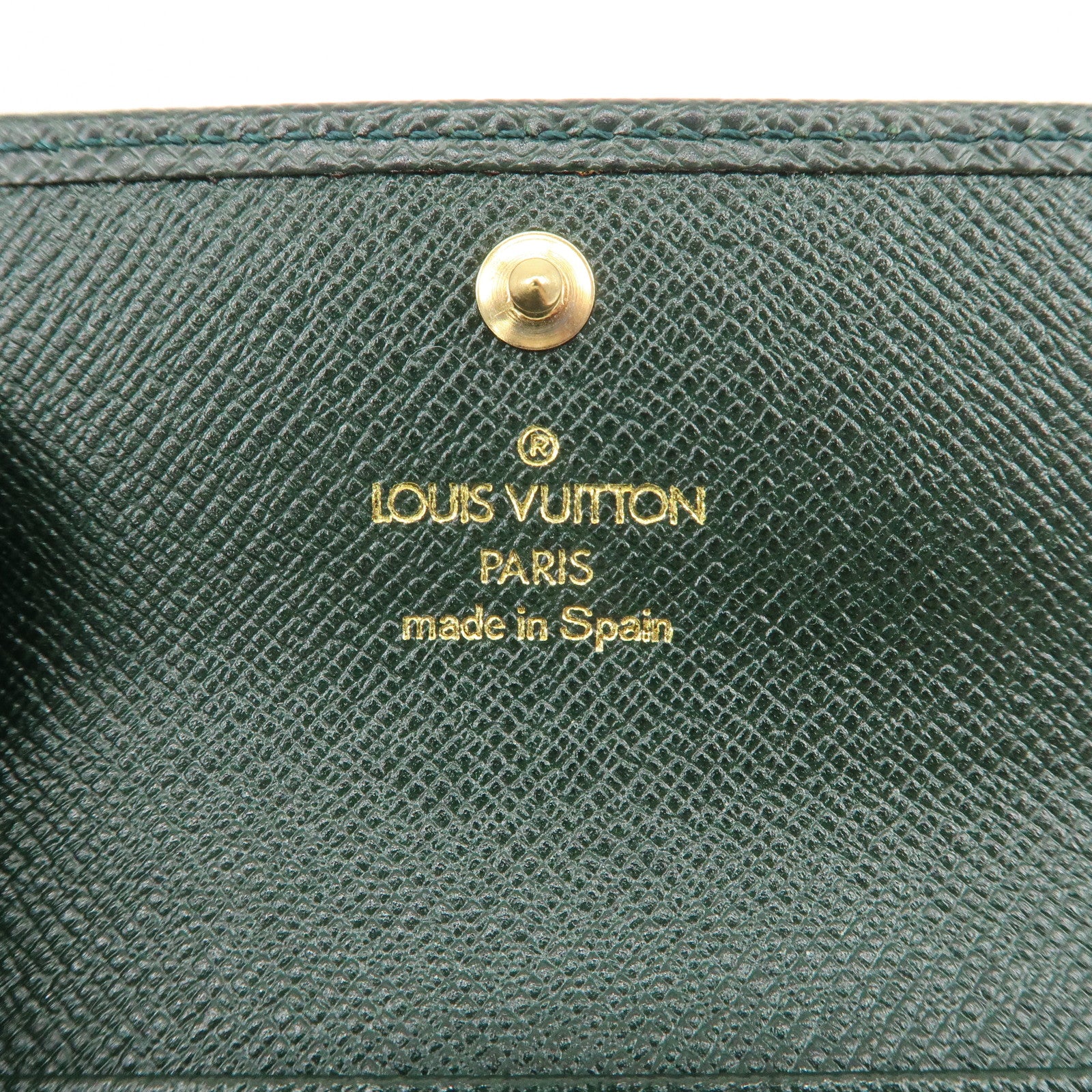 Louis Vuitton Taiga Leather Multicles 6 Key Case Epicea M30534