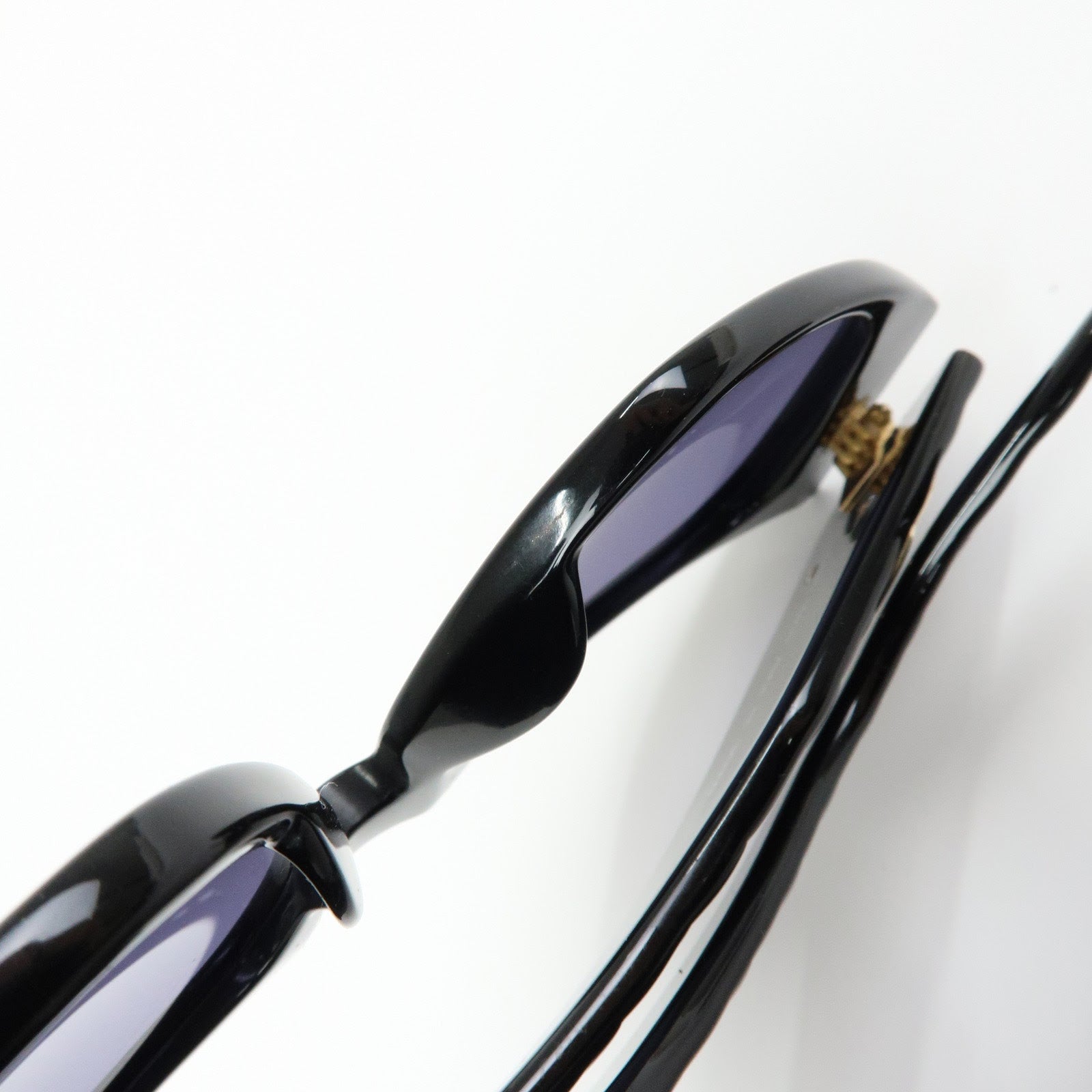 CHANEL COCO Mark Matelasse Plastic Sunglasses Black 01450 94305