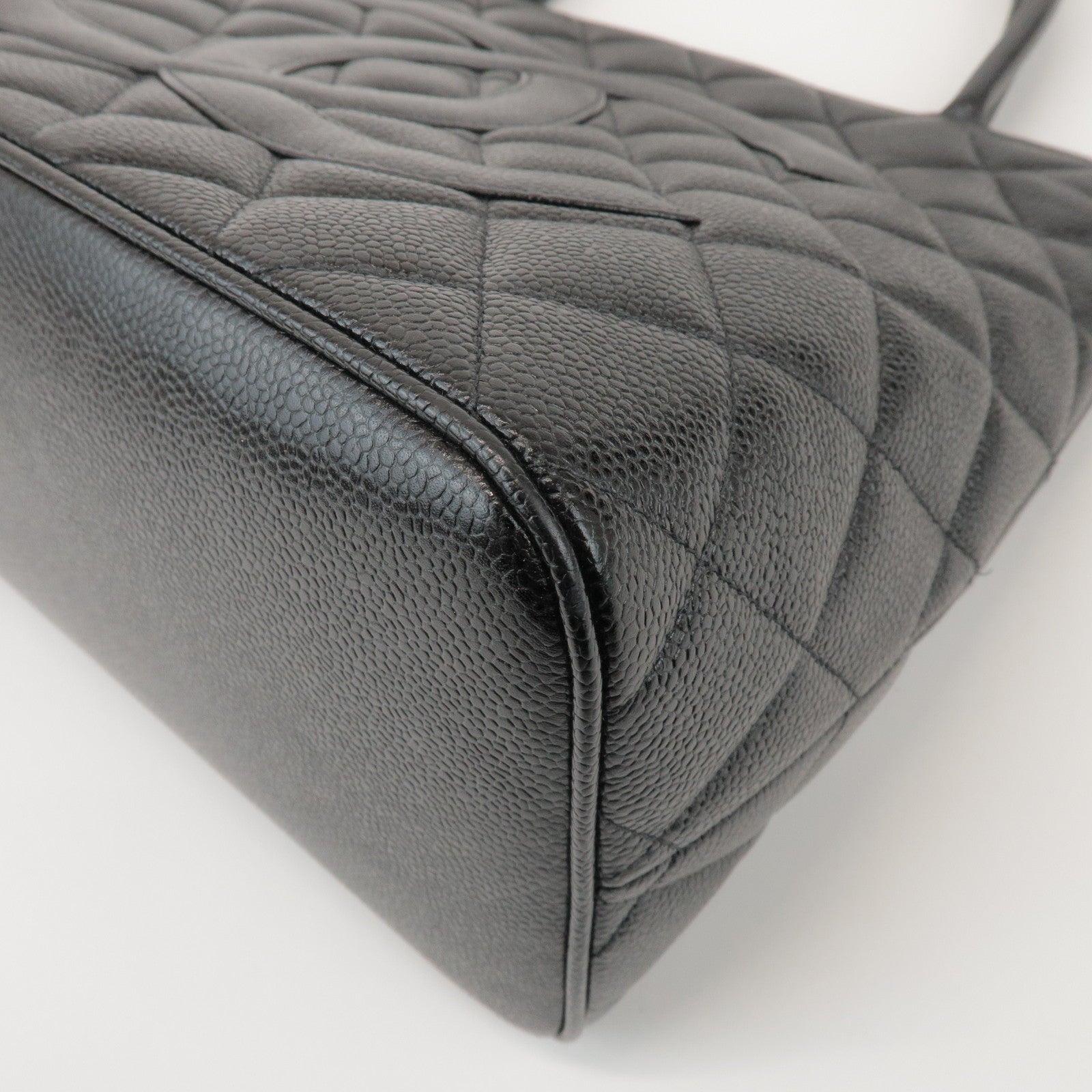 CHANEL Matelasse COCO Mark Caviarskin Medallion Tote Bag A01804