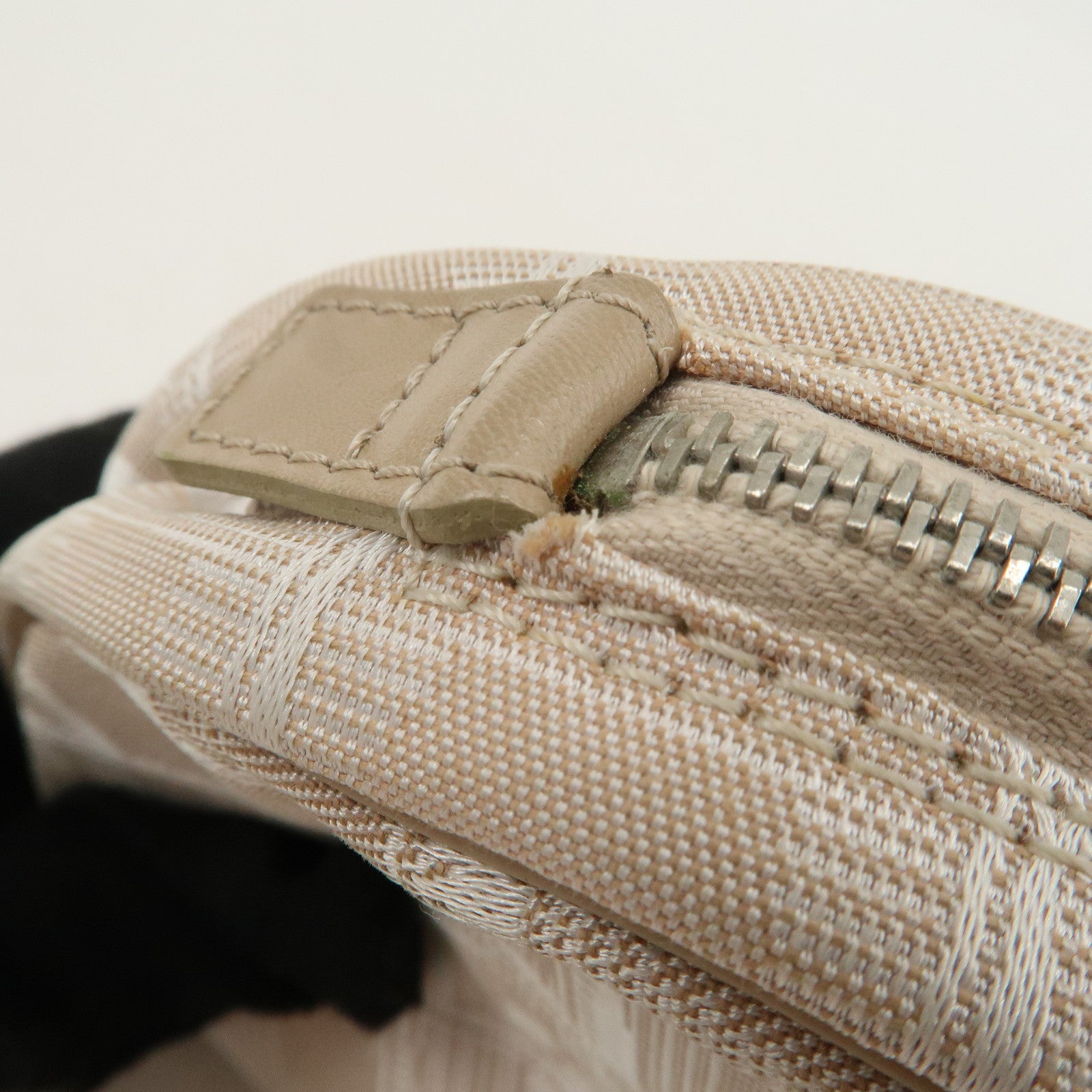 CHANEL New Travel Line Nylon Jacquard Leather Round Pouch T9951S Used