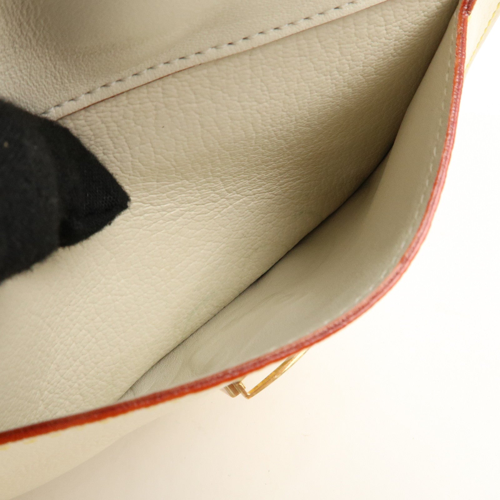 Louis Vuitton Suhari Inséparable Pouch Blanc M91937 Used