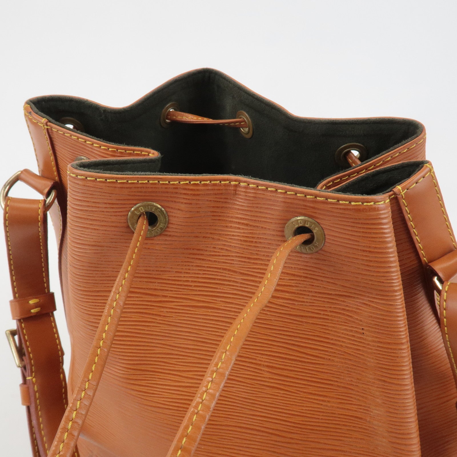 Louis Vuitton Epi Petit Noe Shoulder Bag Kenya Brown M44103 Used