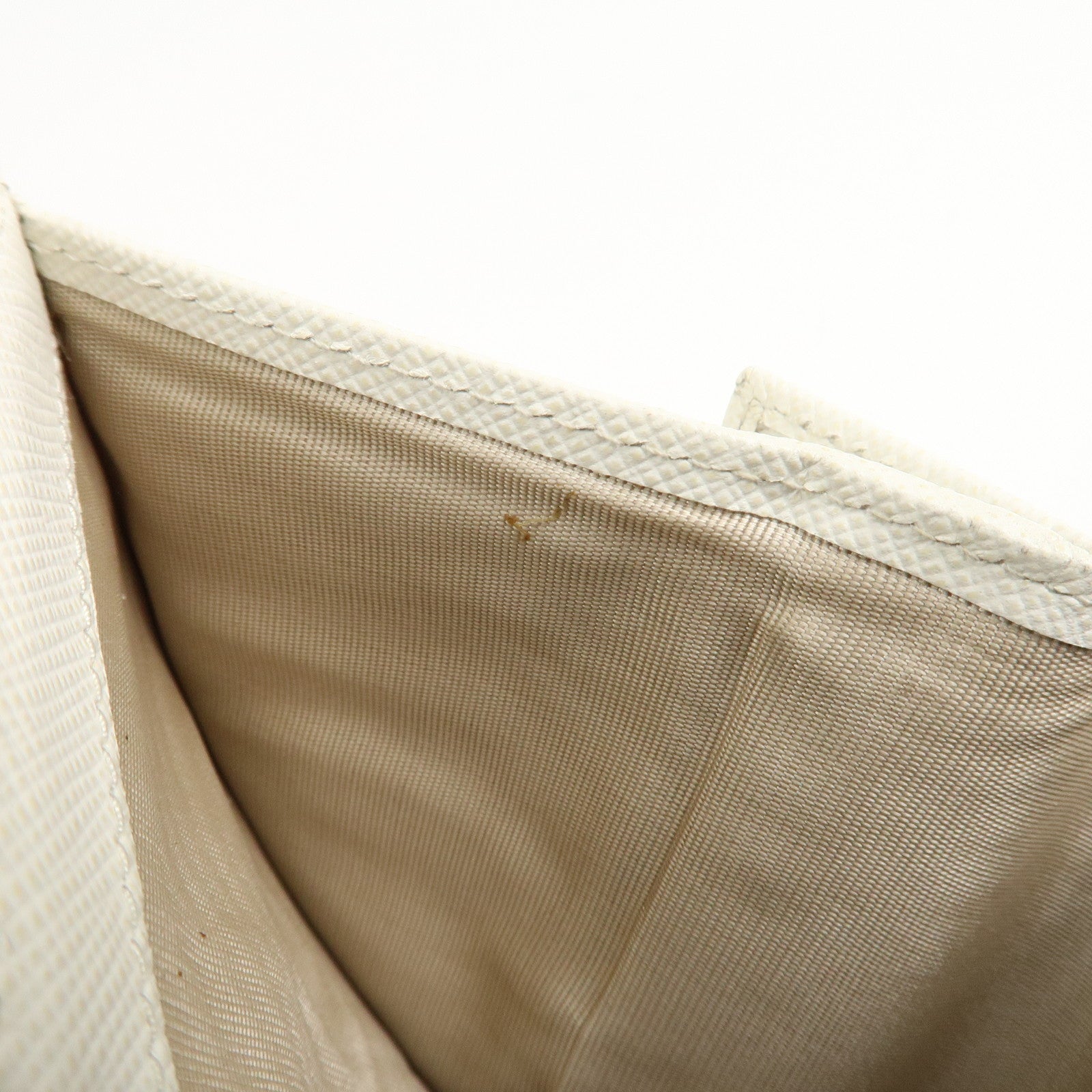 PRADA Logo Leather Lip Design Bi-Fold Wallet Ivory Used