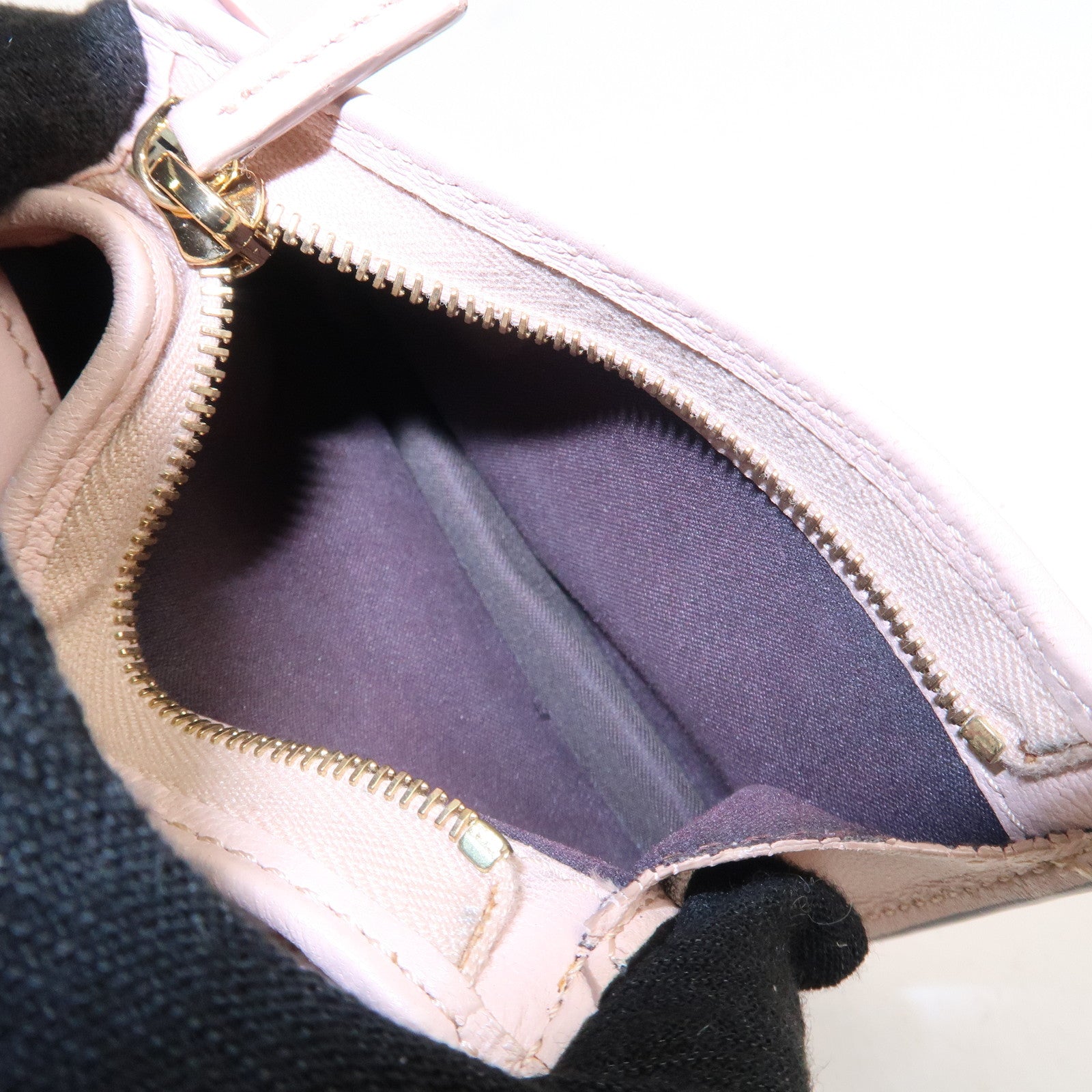 FENDI Bucket Leather Bi-Fold Wallet Gold Metal Fitting Pink Used