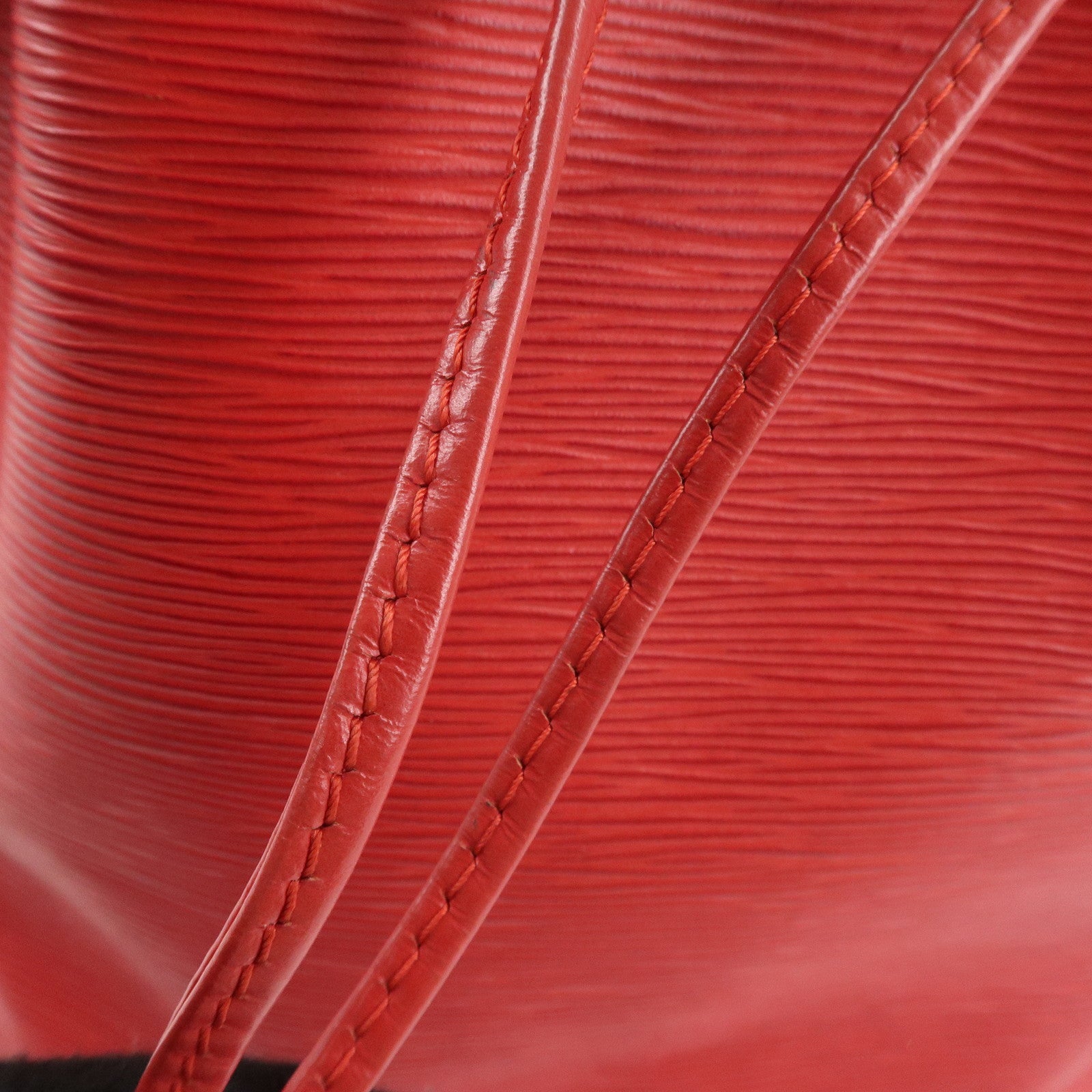 Louis Vuitton Epi Petit Noe Shoulder Bag Castilian Red M44107 Used