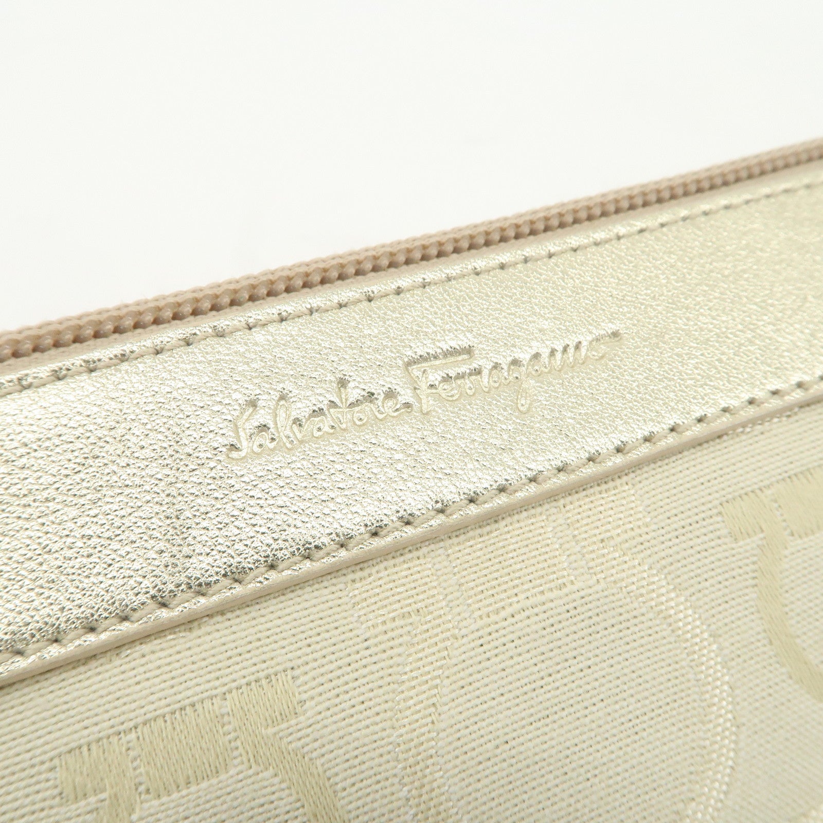 Ferragamo Canvas Leather Gancini Shoulder Bag Beige Gold Used