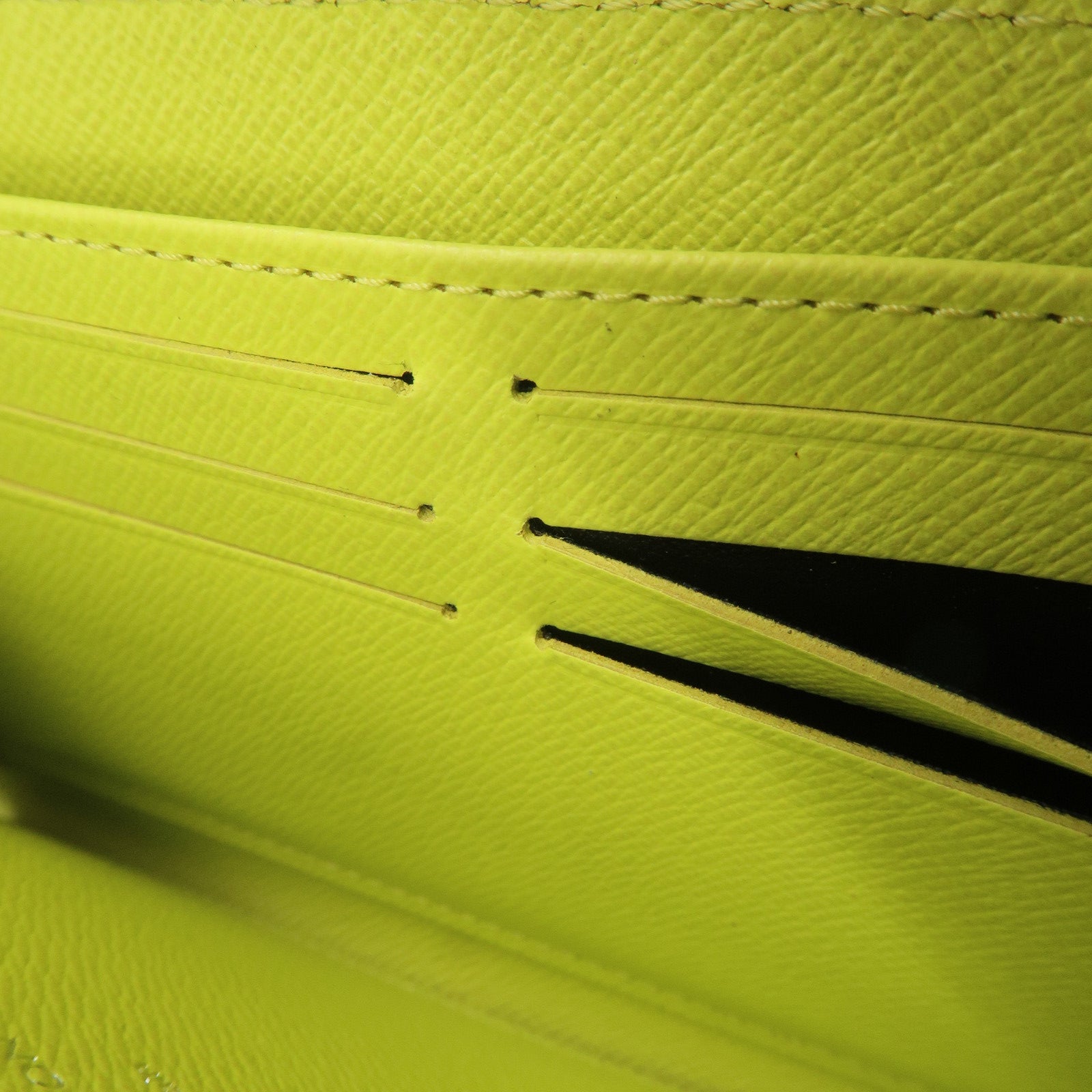 Louis Vuitton Epi Zippy Wallet Long Wallet Pistache M60436 Used