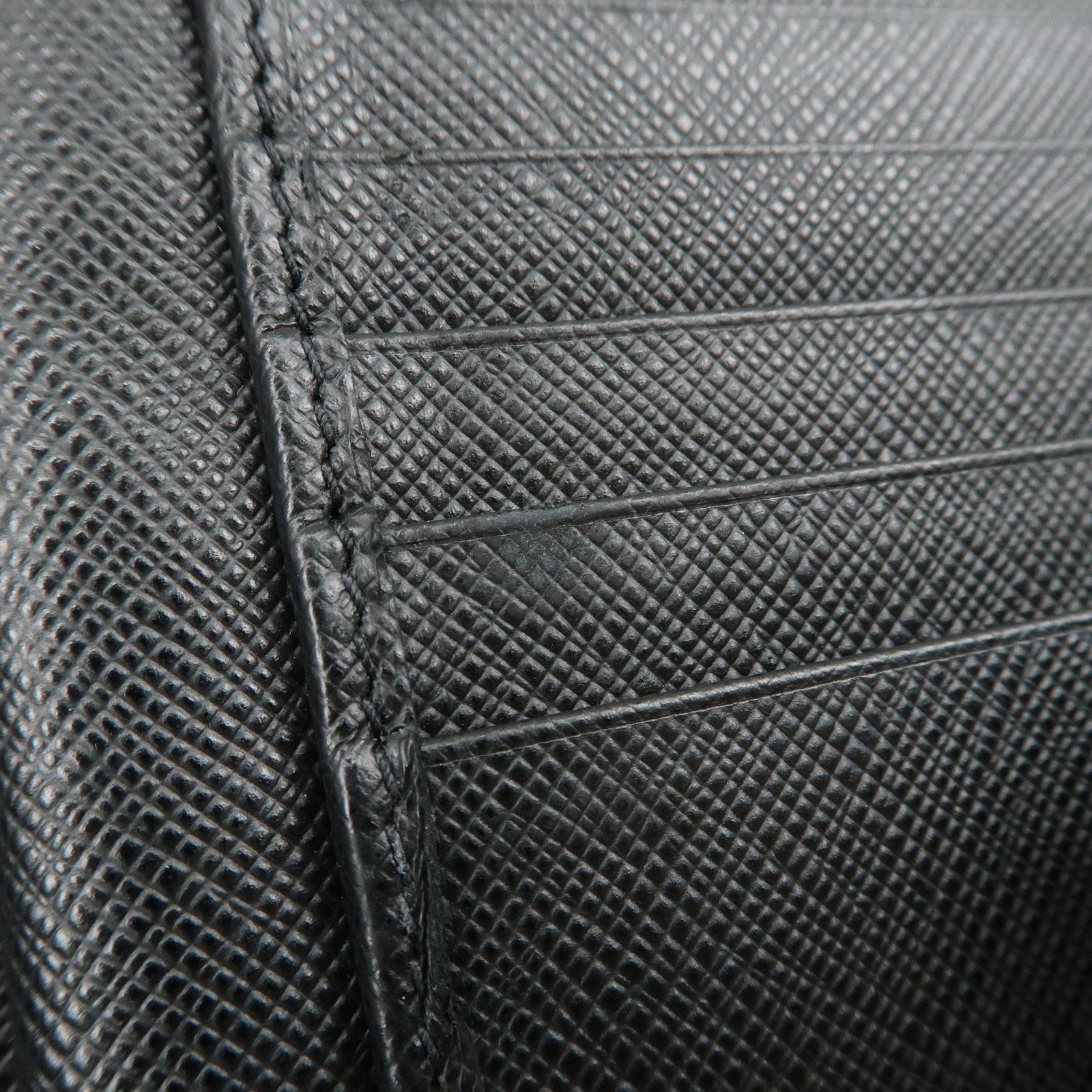 PRADA Saffiano Leather Bi-Fold Wallet Purse Black 1ML225 Used