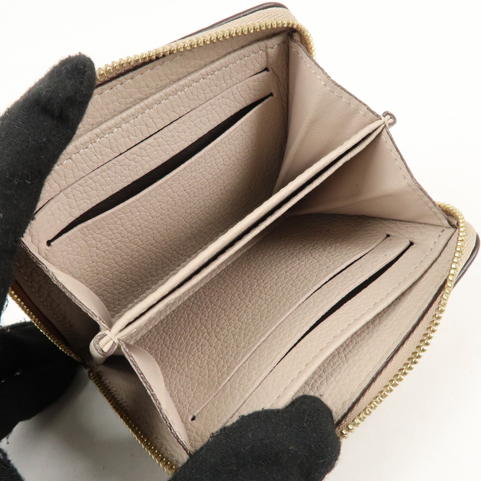 Louis Vuitton Lock Me Zippy Coin Purse Coin Case Beige M80100 Used