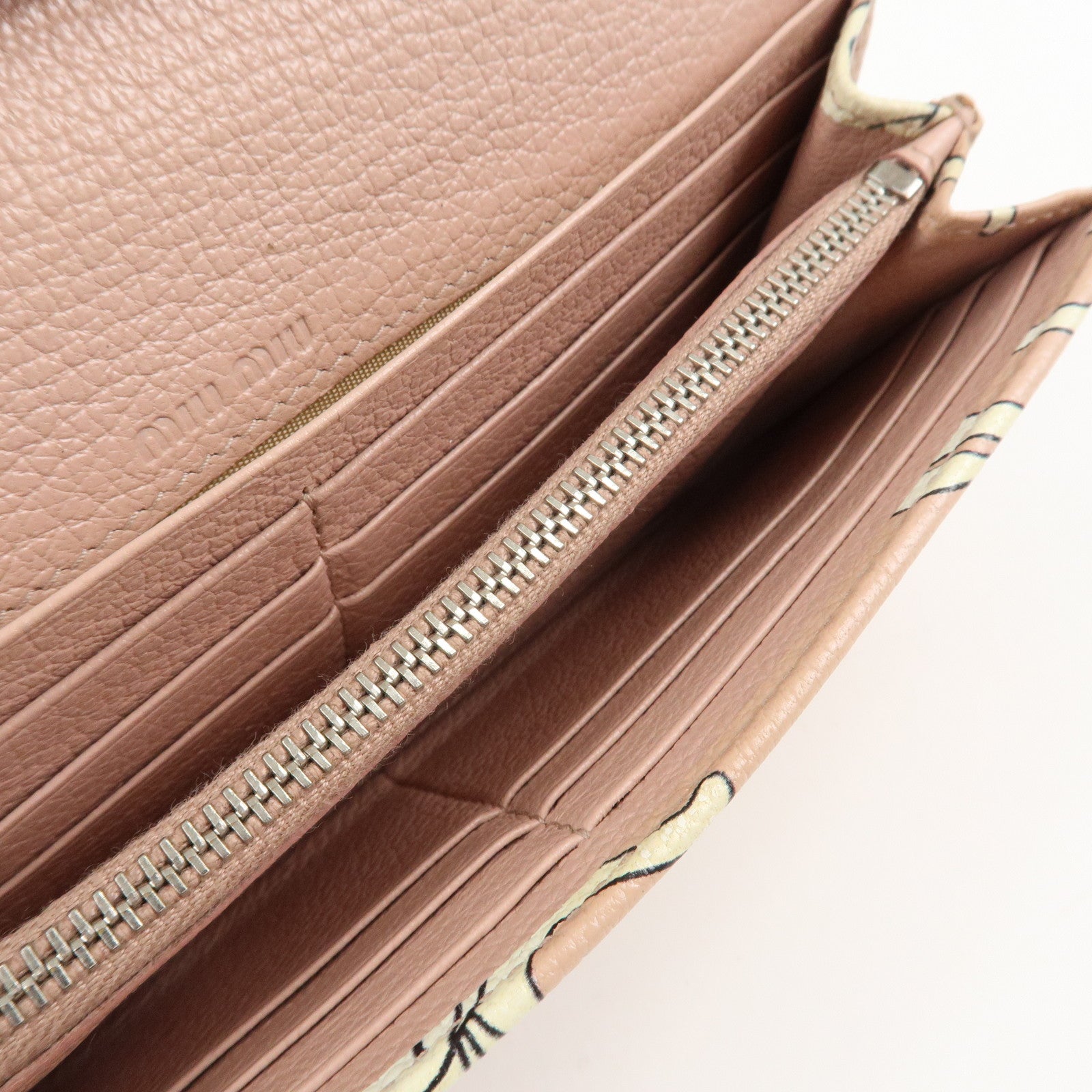 MIU MIU Leather Cat Motif Long Wallet Pink Beige 5MH109 Used