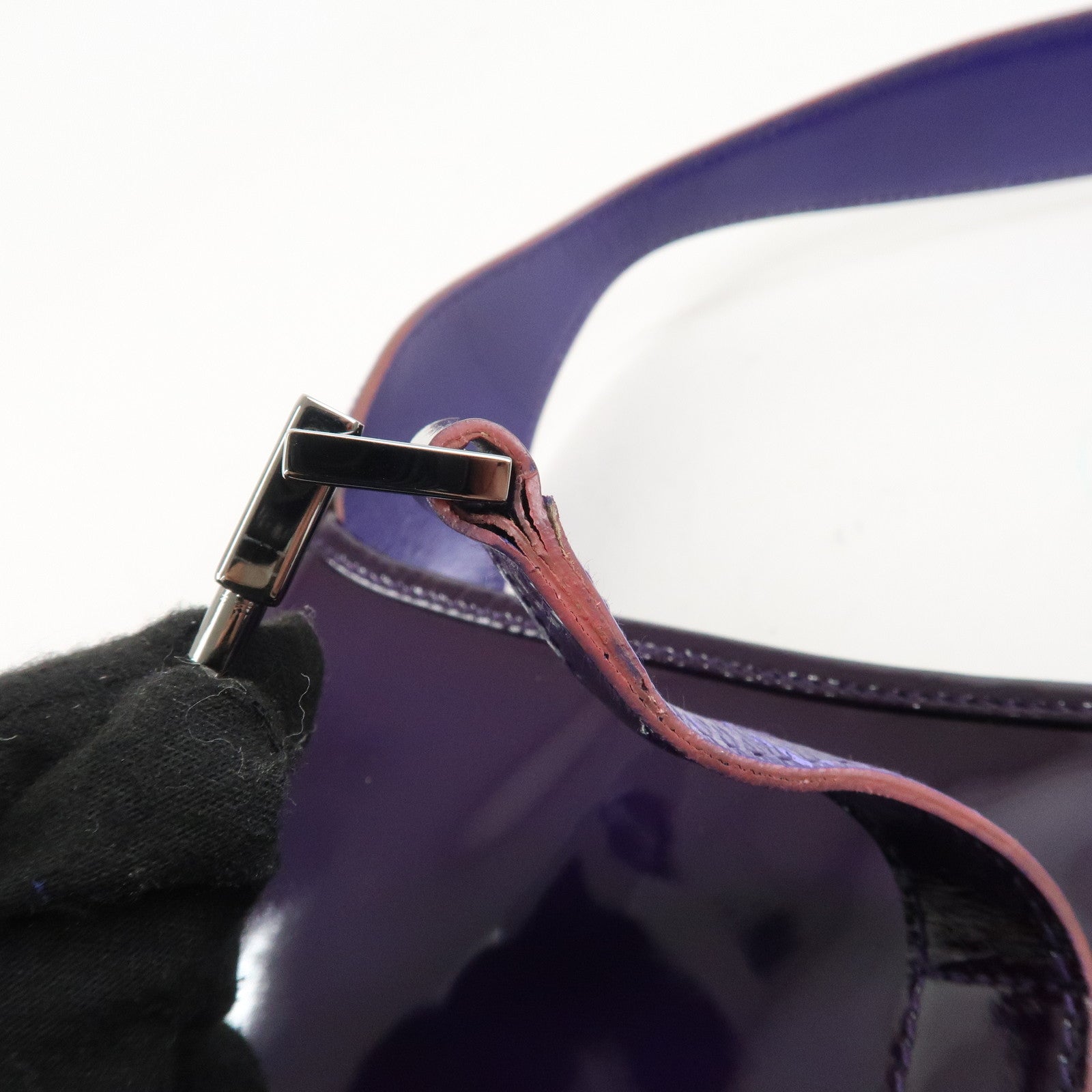 GUCCI Jackie Patent Leather Shoulder Bag Purple 001.3306 Used