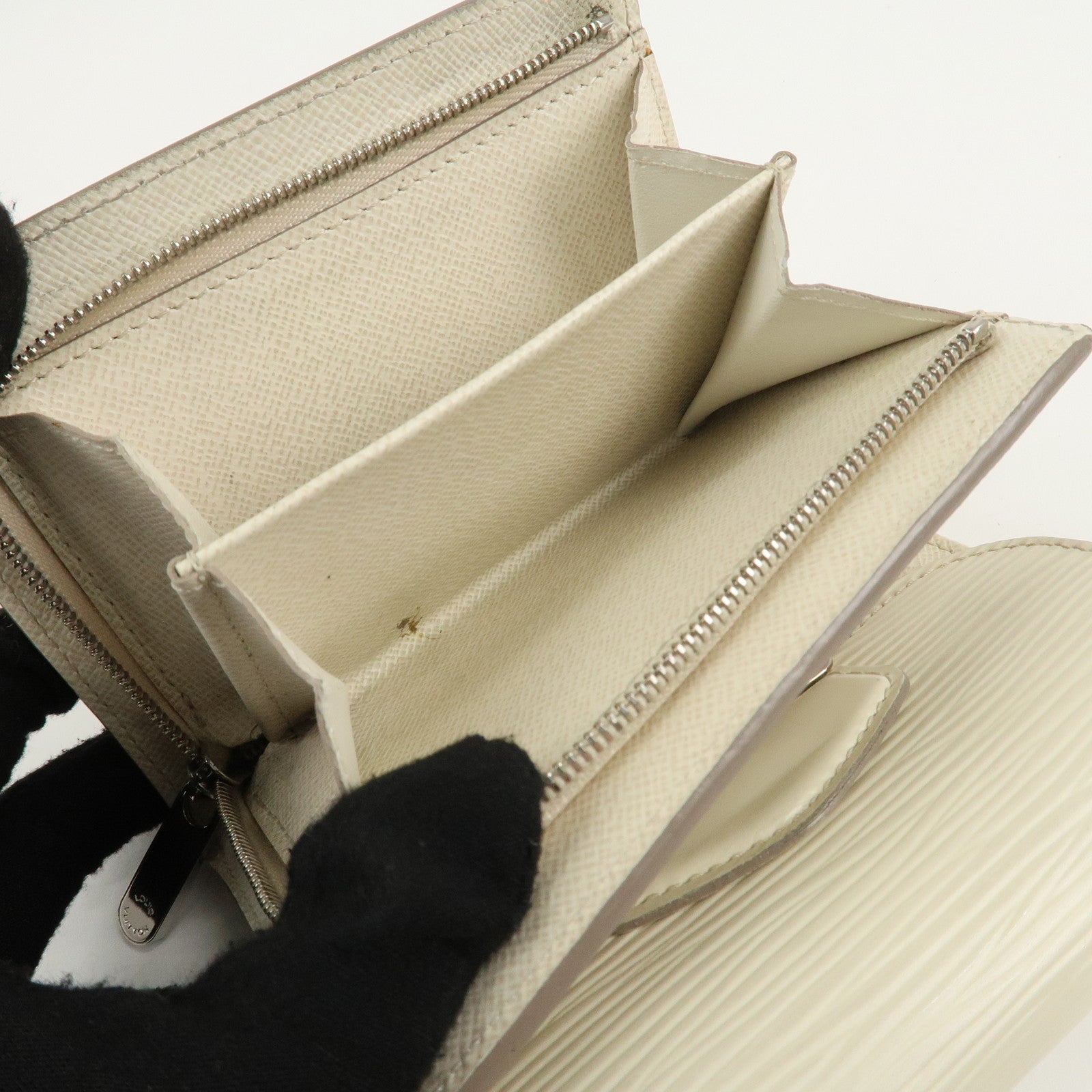 Louis Vuitton Epi Portefeuille Joy Tri-fold Wallet Ivory M6658J Used