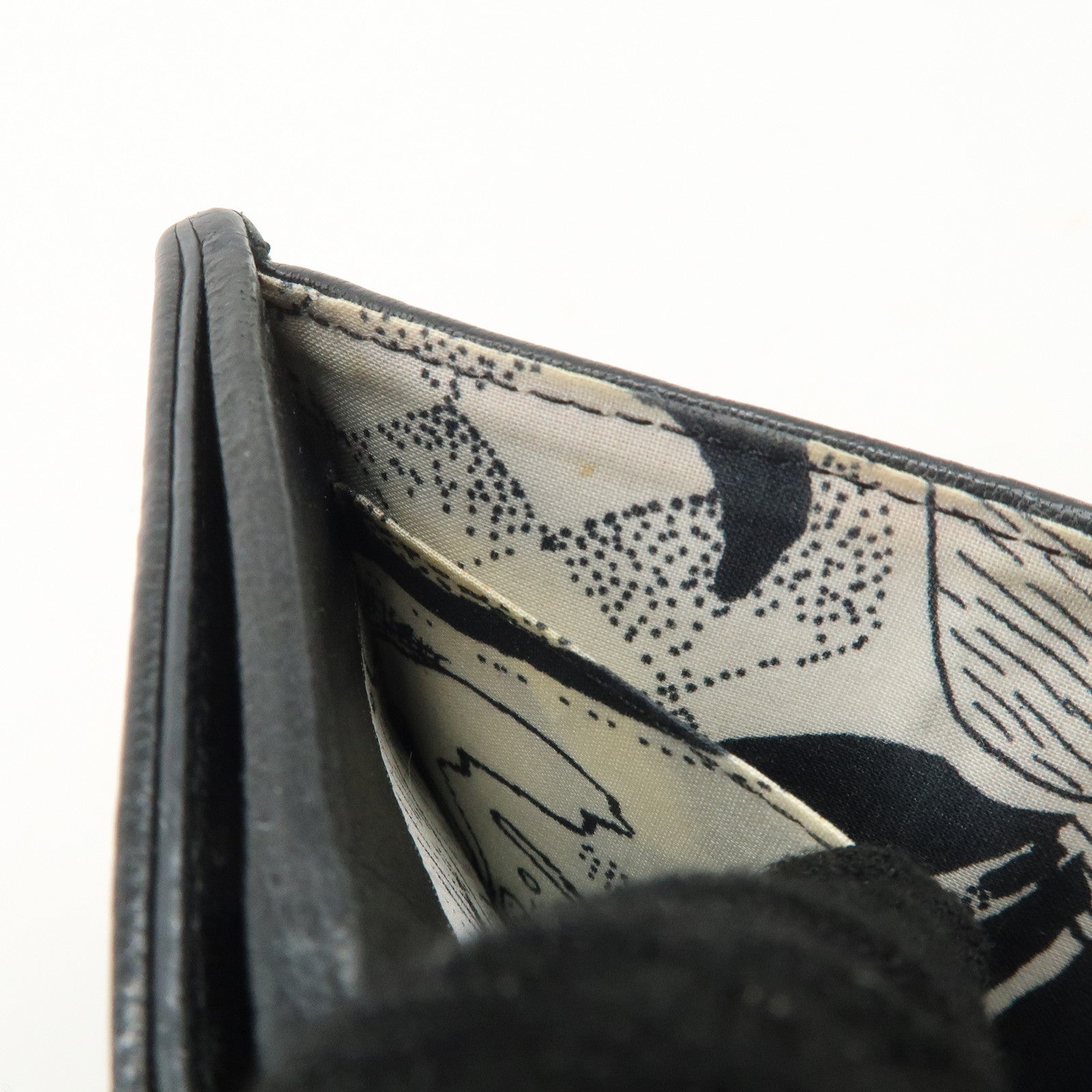 CHANEL Lucky Flower Leather Compact Wallet Black A81651 Used