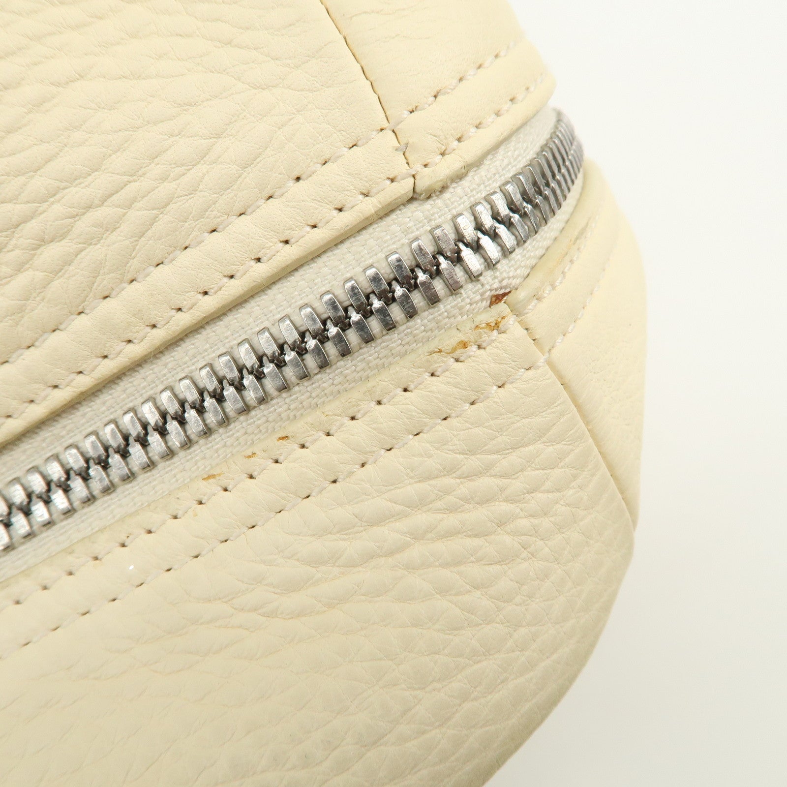 Ferragamo Gancini Logo Leather Shoulder Bag Hand Bag Beige