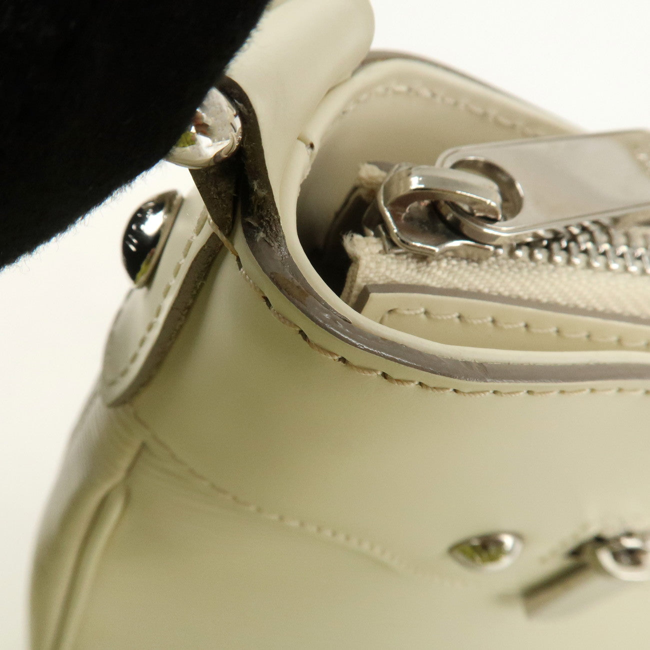 Louis Vuitton Epi Leather Turenne GM Hand Bag Ivoire M5927J Used