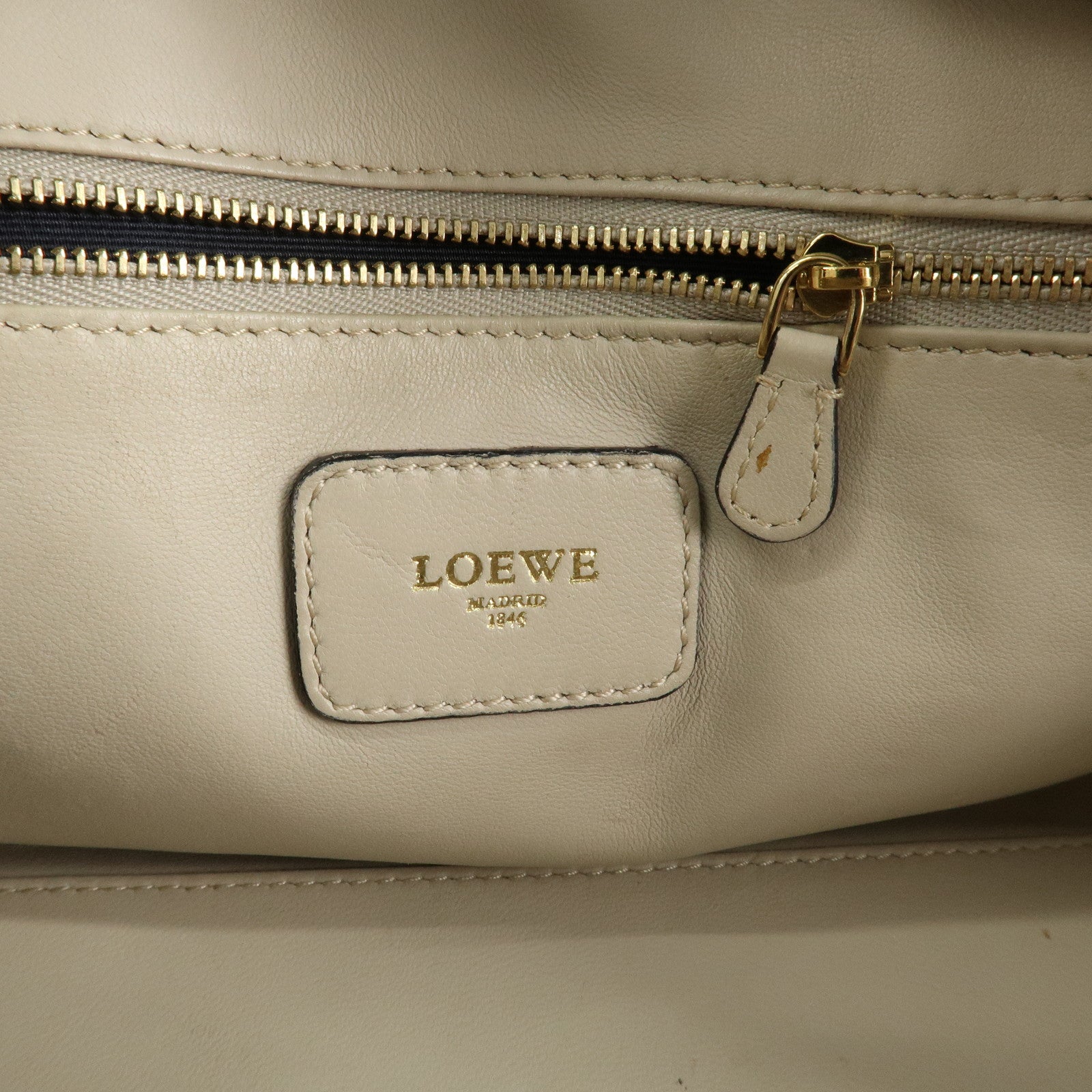 LOEWE Anagram Amazona 28 Leather Hand Bag Brown Ivory Bordeaux Used