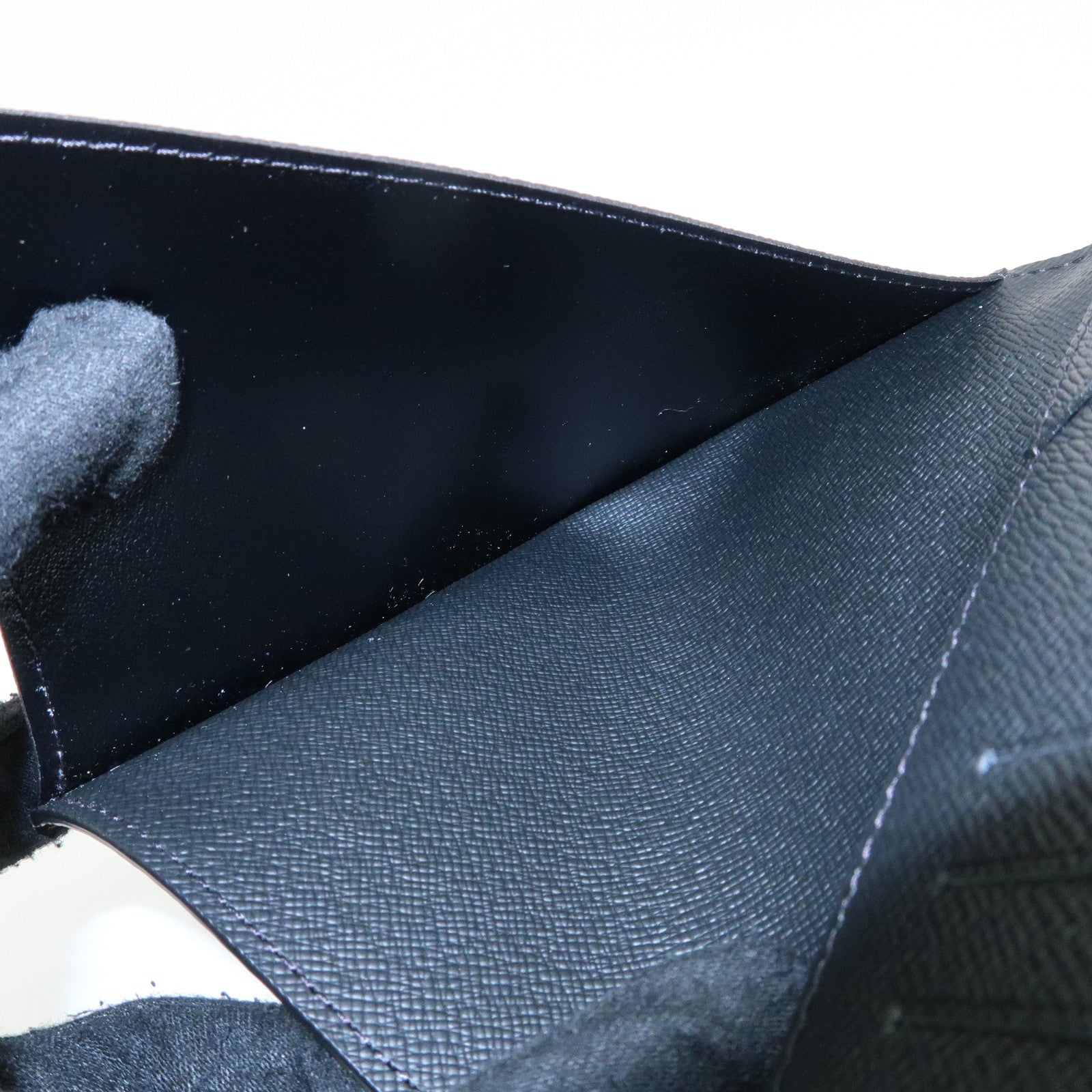 Louis Vuitton Monogram Eclipse Couverture de Passeport NM M64501