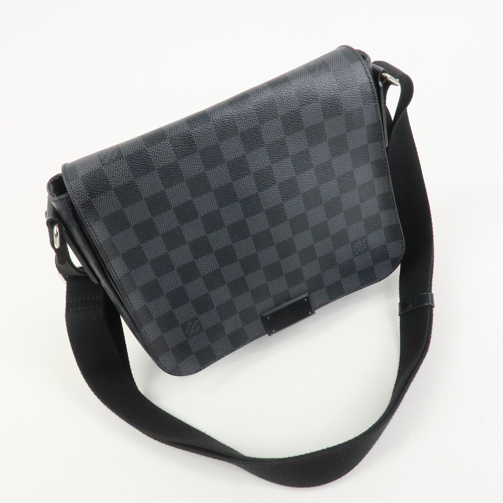 Louis Vuitton Damier Graphite District PM Shoulder Bag Noir N41260