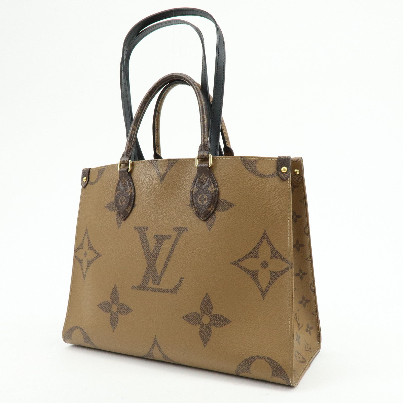 Louis Vuitton Monogram Giant Reverse On the Go MM Tote Bag M45321