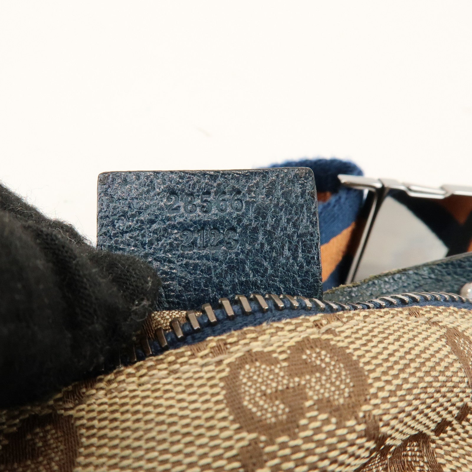 GUCCI Sherry GG Canvas Leather Waist Bag Crossbody Bag Beige 28566