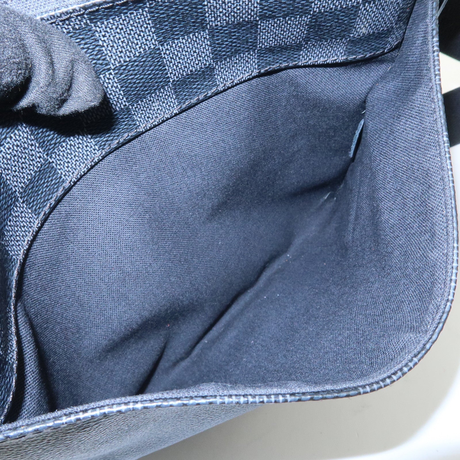 Louis Vuitton Damier Graphite District PM Shoulder Bag Noir N41260