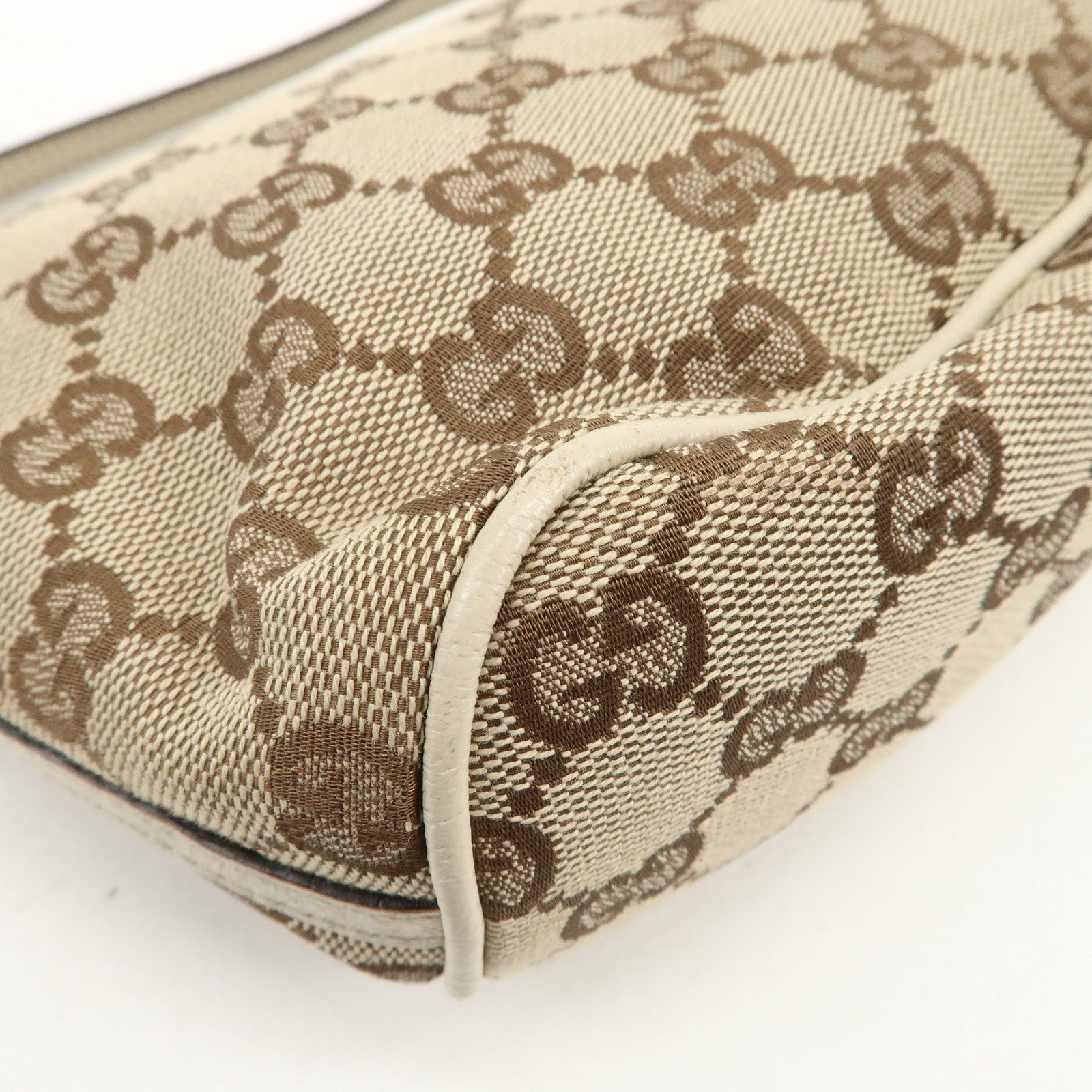 GUCCI Boat Bag GG Canvas Leather Hand Bag Pouch Brown Ivory 07198