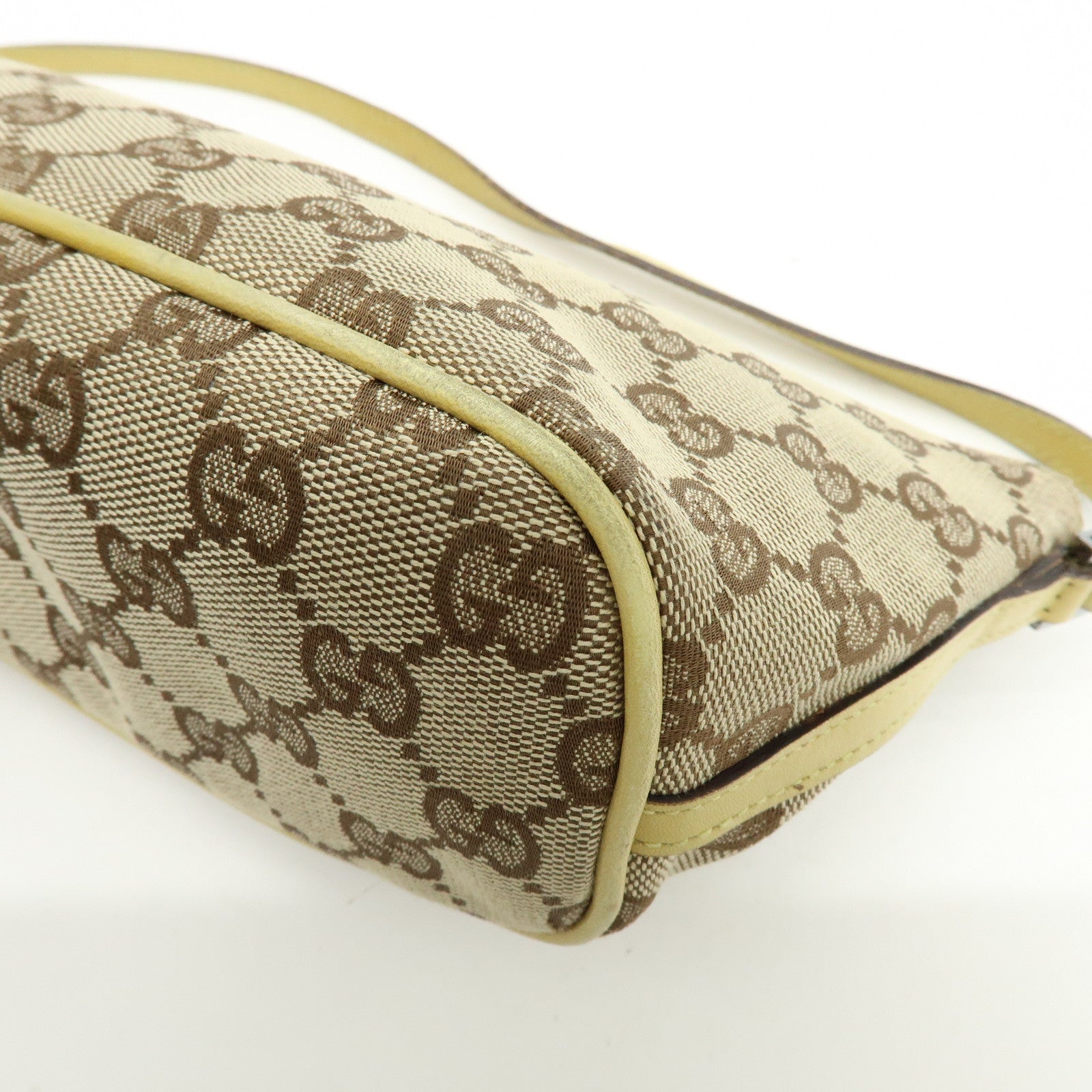 GUCCI Boat Bag GG Canvas Leather Accessory Pouch Beige Yellow 07198