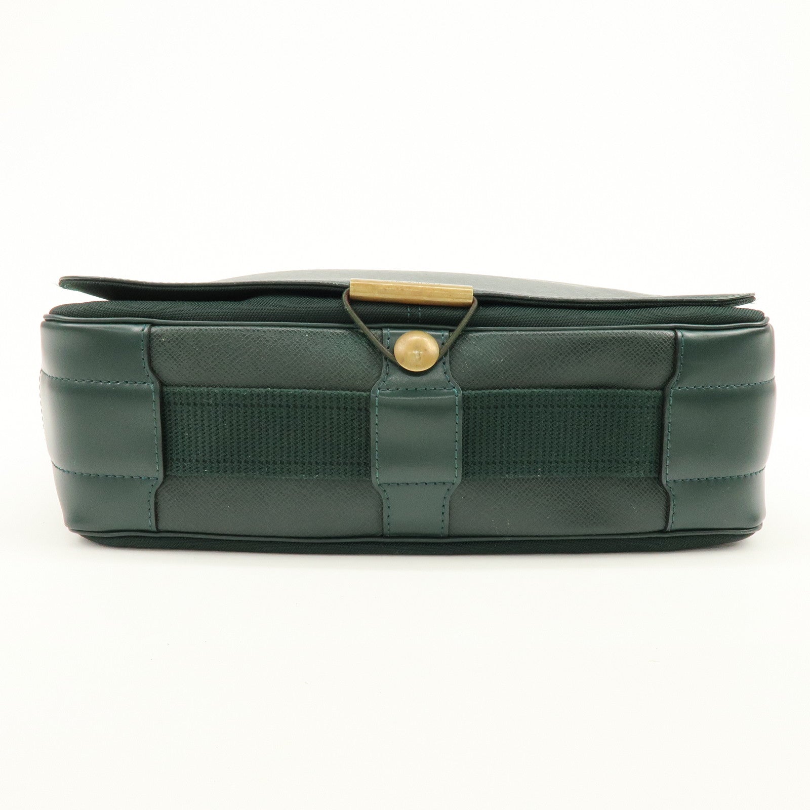 Louis Vuitton Taiga Victor Shoulder Bag Crossbody Bag Epicea M30144