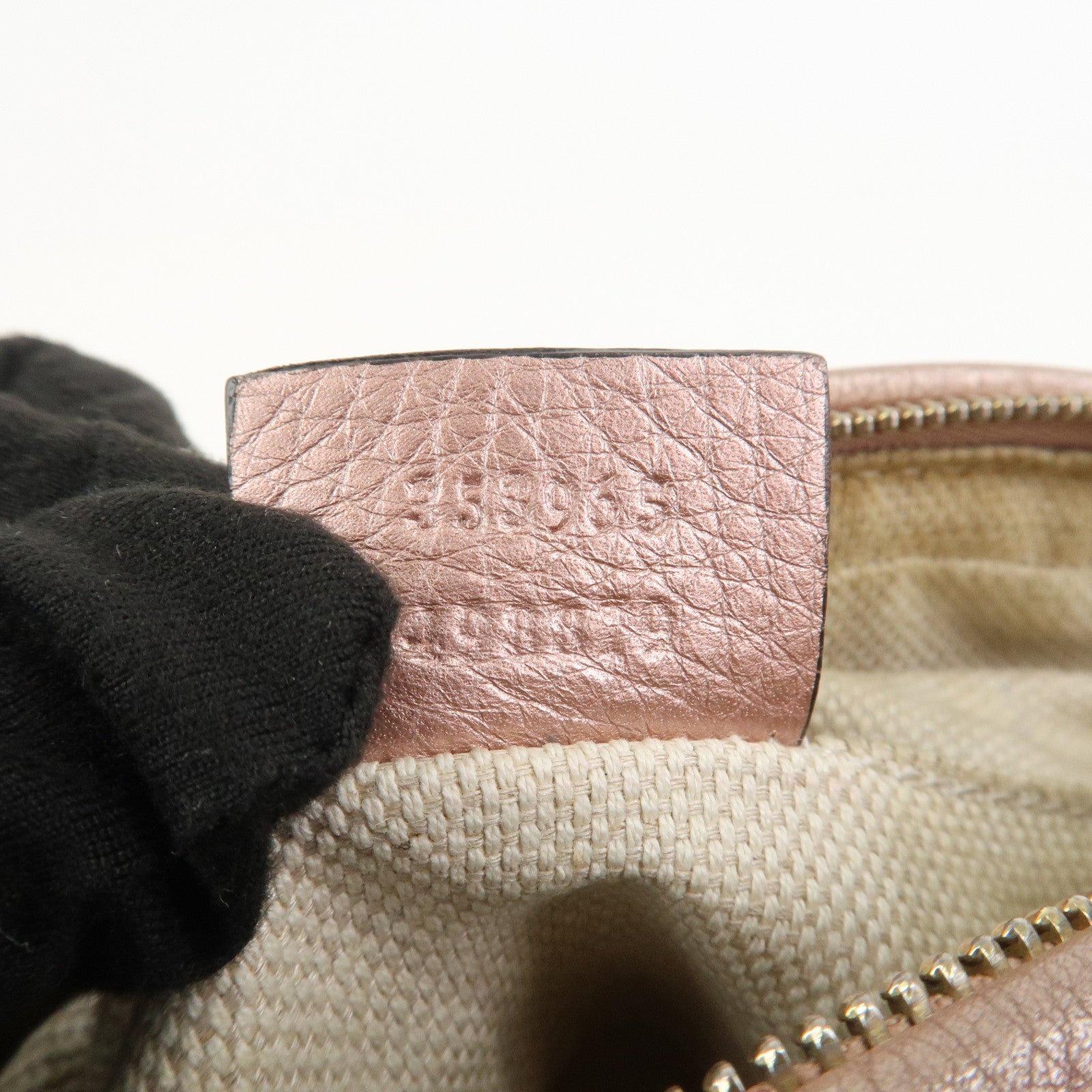 GUCCI SOHO Leather Chain Shoulder Bag Metallic Pink 353965