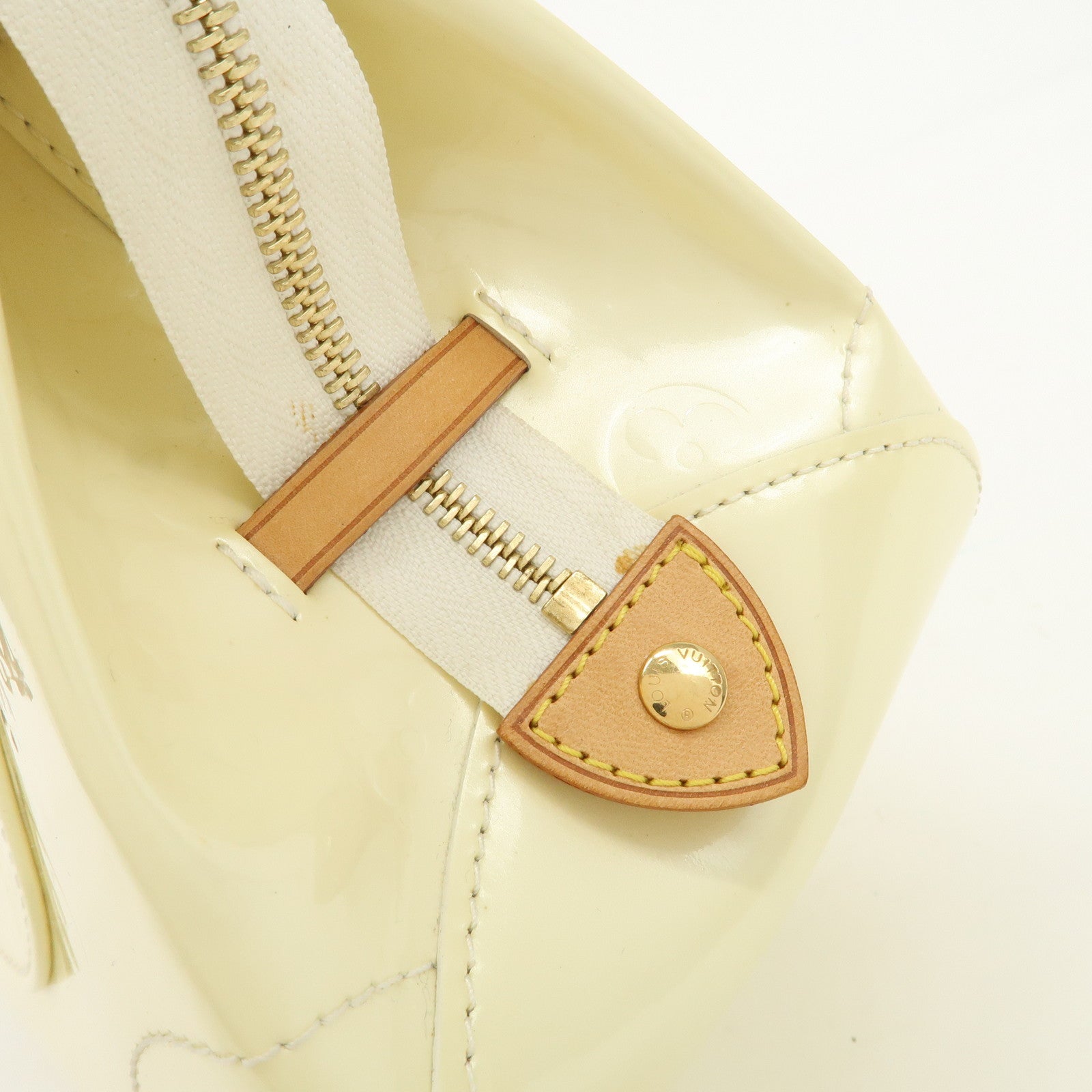 Louis Vuitton Monogram Vernis Rosewood Avenue Hand Bag Perle M93508 Used