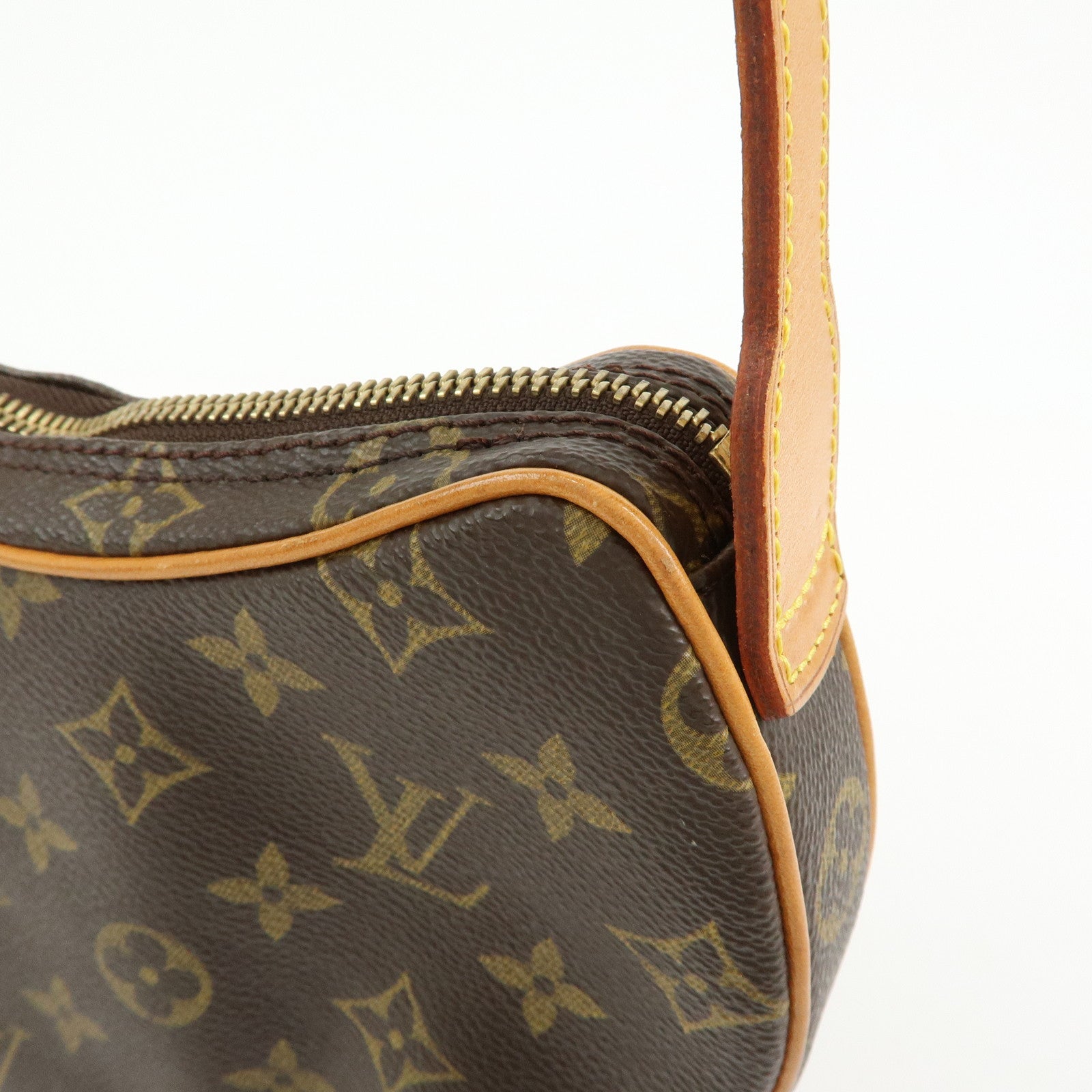 Louis Vuitton Monogram Pochette Croissant Shoulder Hand Bag M51510