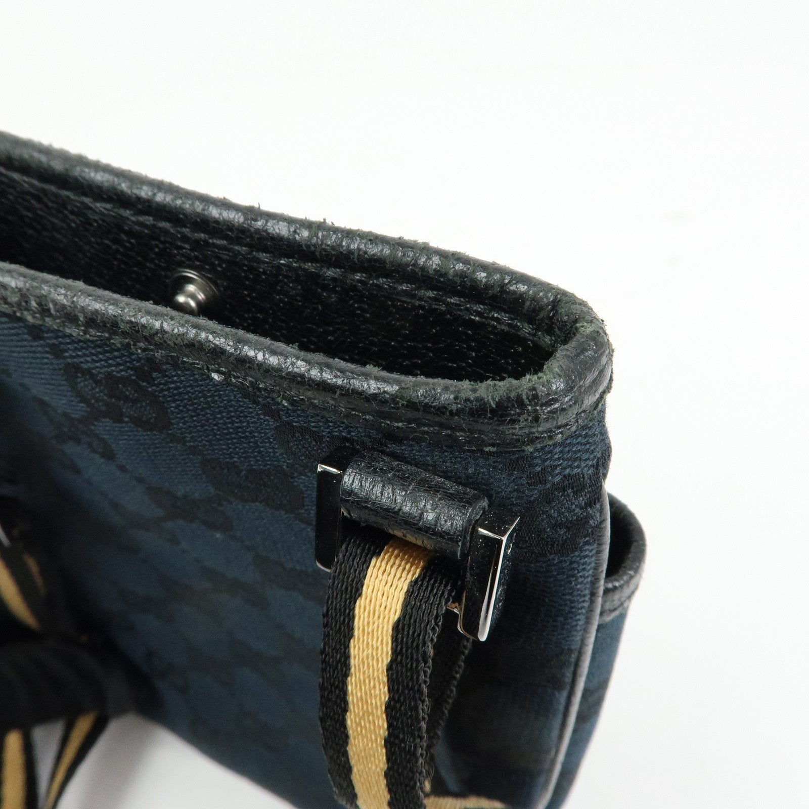 GUCCI Sherry GG Canvas Leather Small Shoulder Bag Black 141863