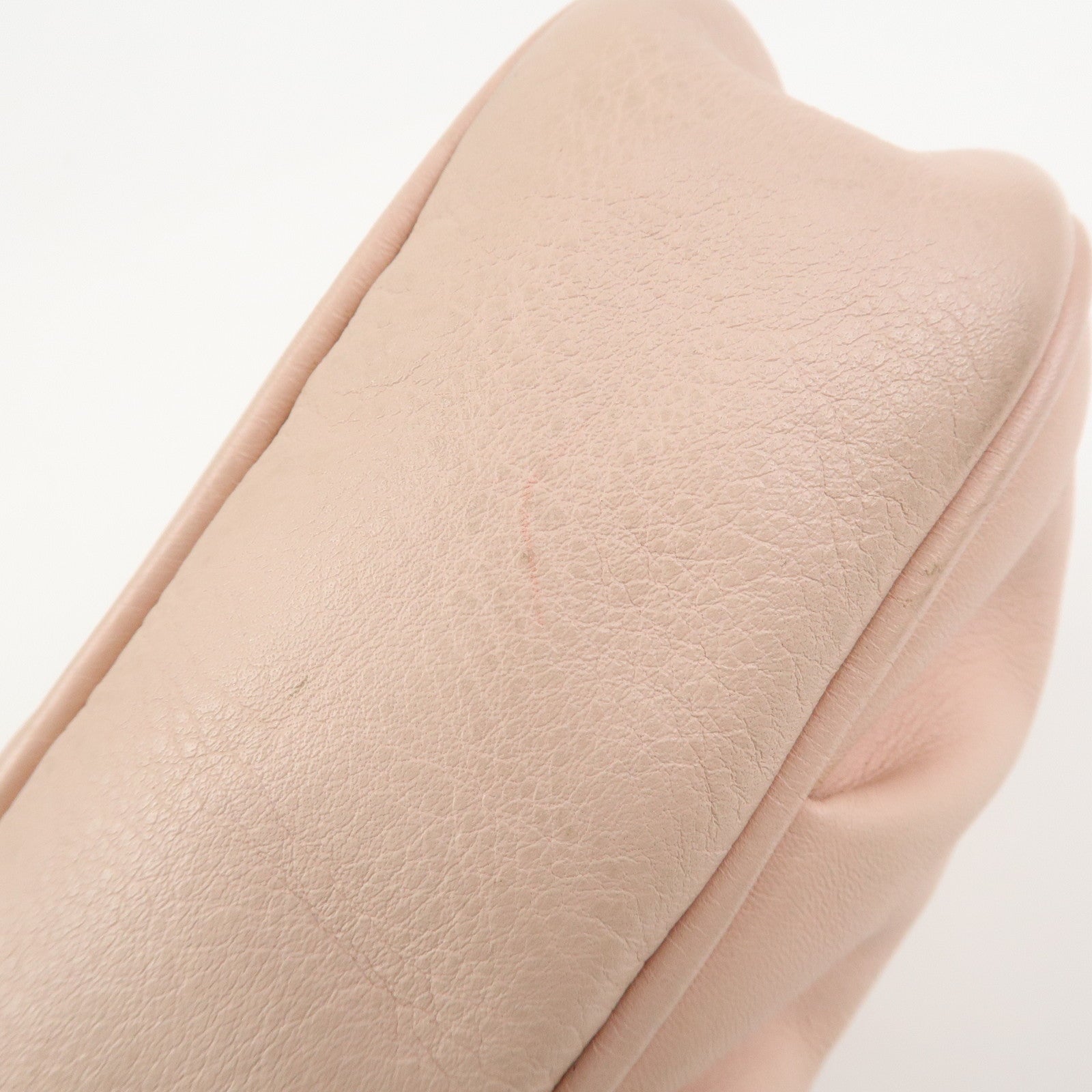 FENDI Leather Chain Shoulder Bag Purse Crossbody Bag 8M0276