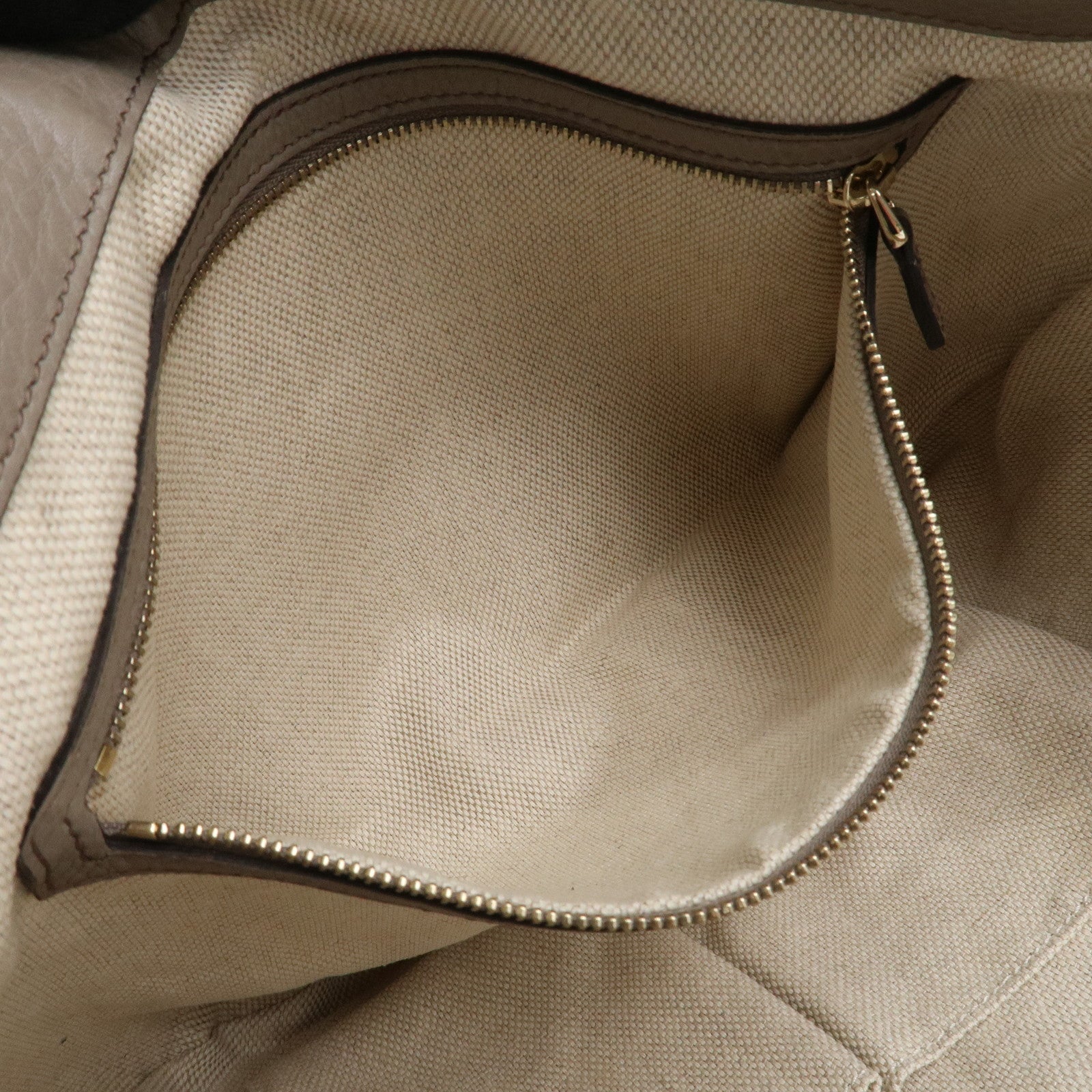 GUCCI SOHO Interlocking G Leather Shoulder Crossbody Bag 308361