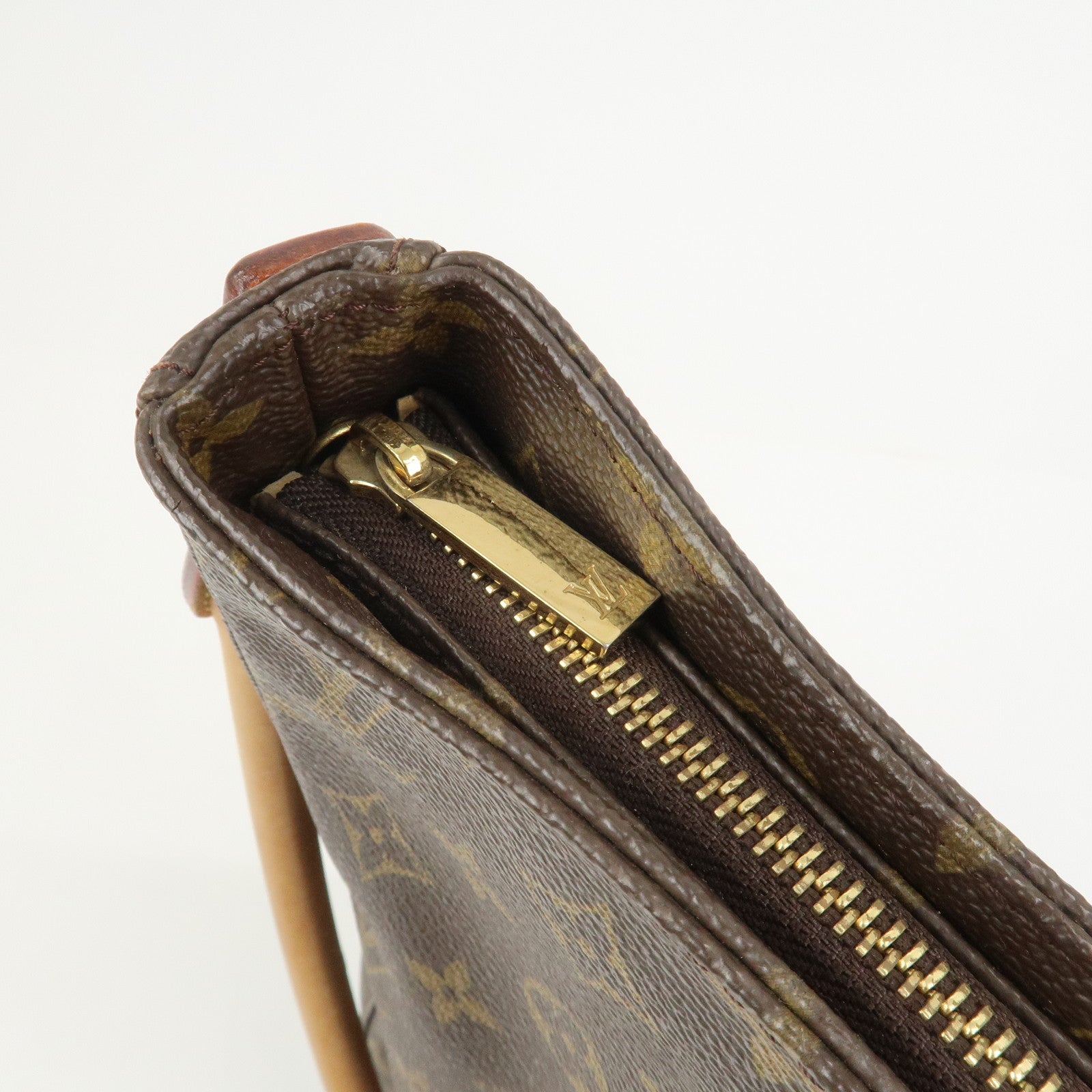 Louis Vuitton Monogram Looping GM Shoulder Bag Bown M51145
