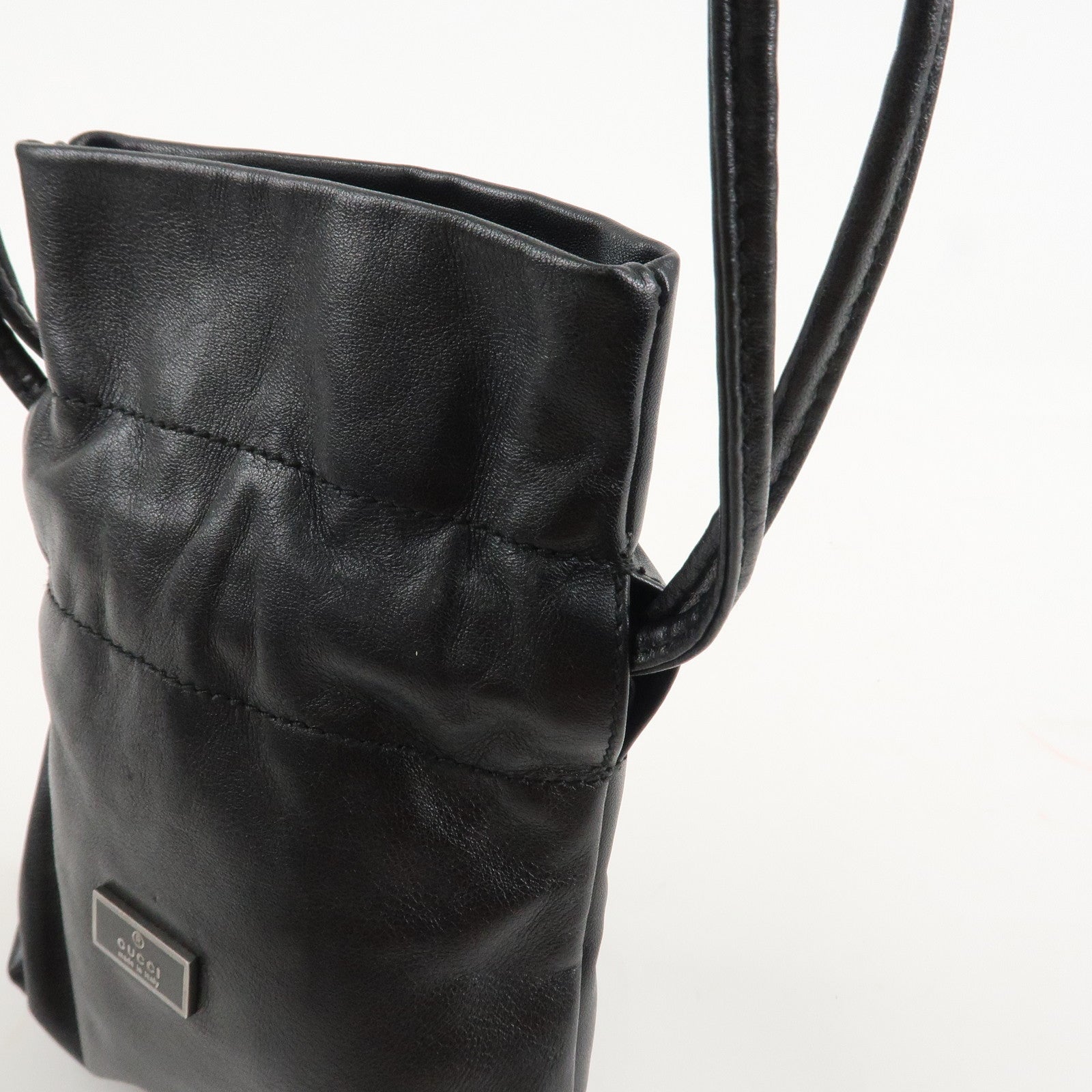 GUCCI Leather Shoulder Bag Black Silver Hardware 200110 Used