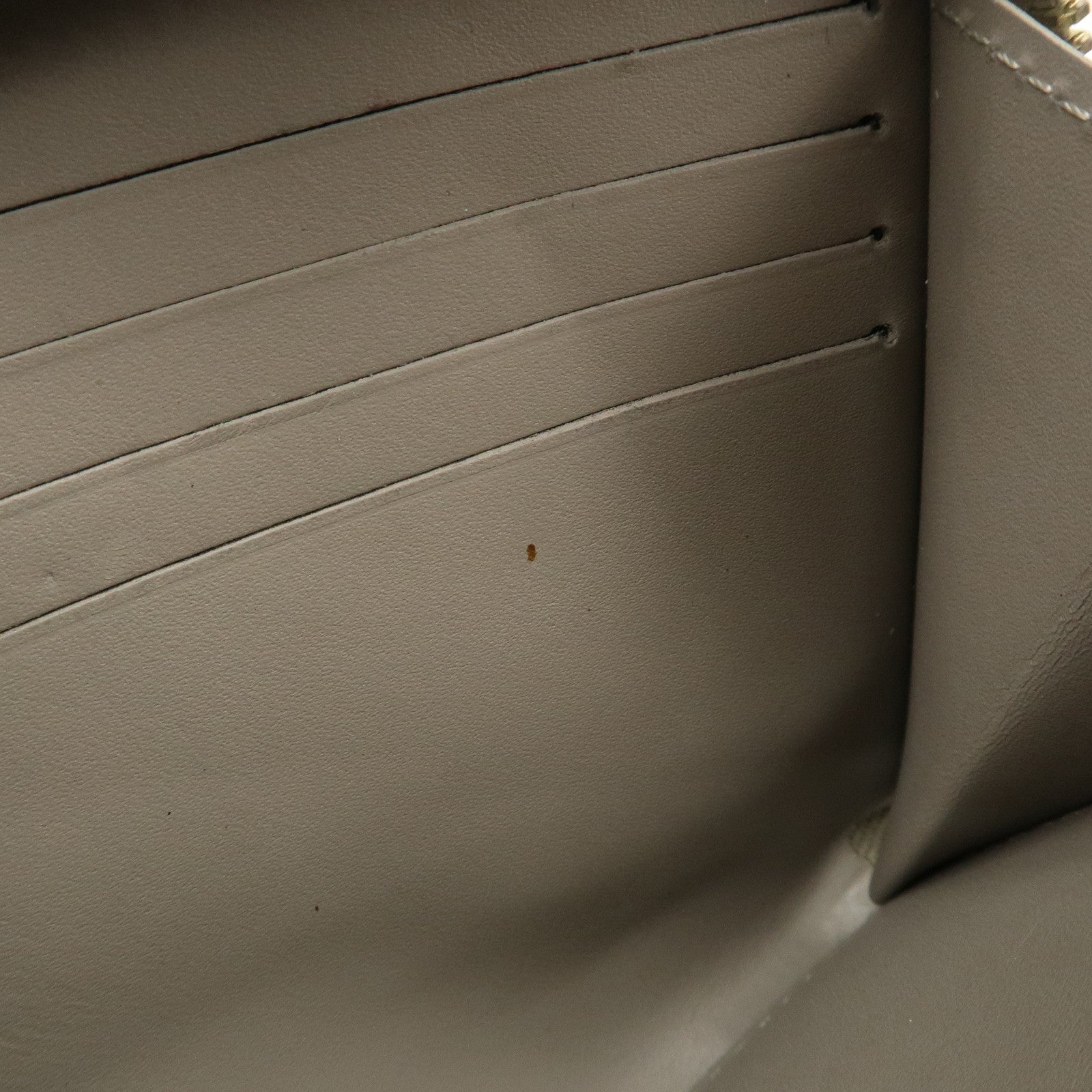 Louis Vuitton Suhali Leather Zippy Long Wallet Vérone M93028