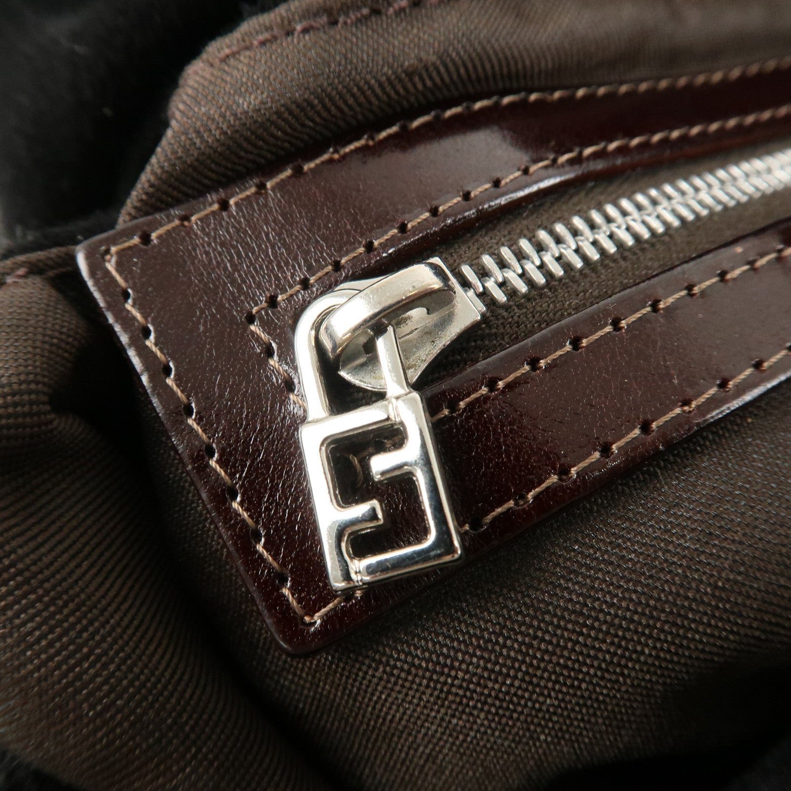 FENDI Mamma Baguette Suede Leather Shoulder Bag Silver HDW 26325 Used