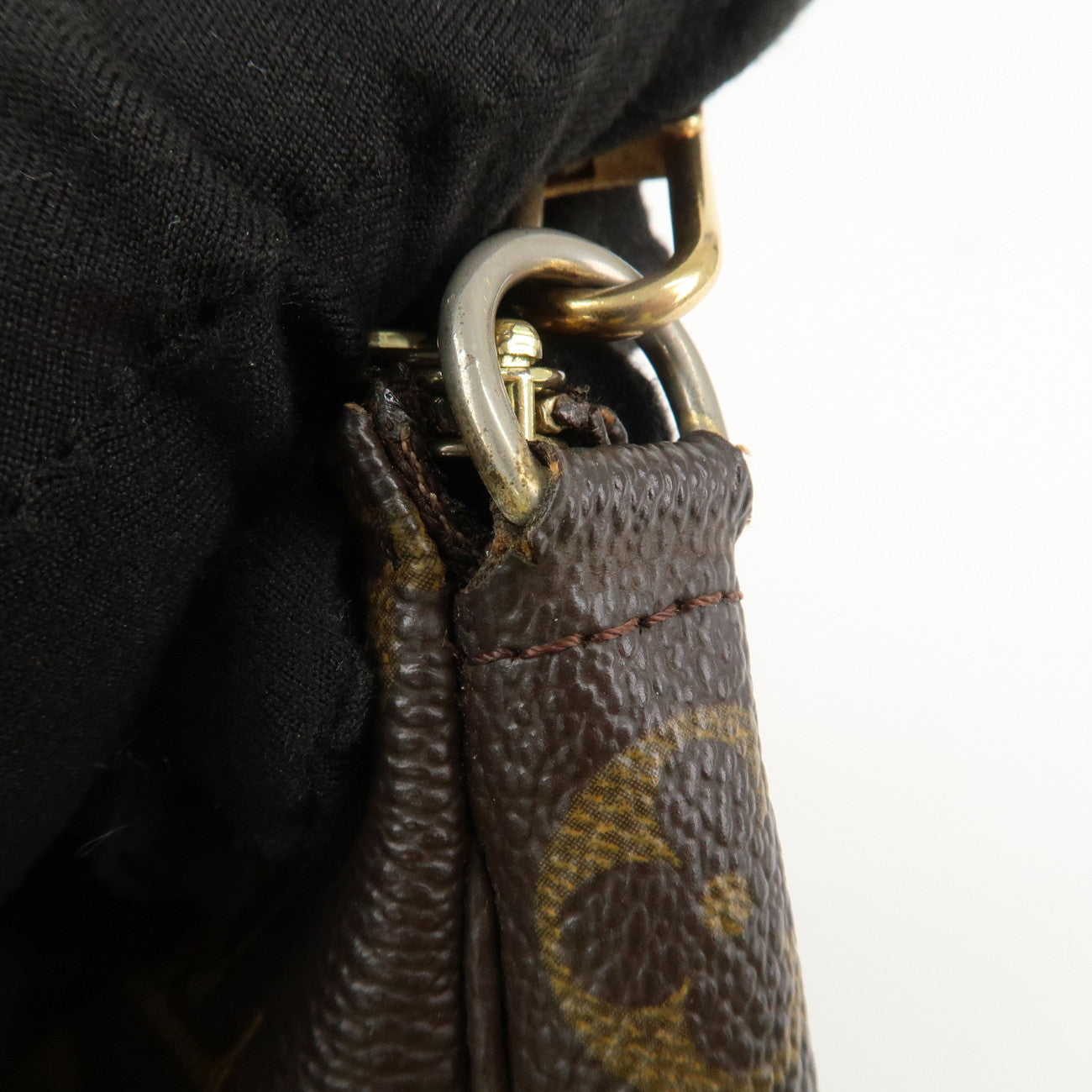 Louis Vuitton Monogram Pochette Accessoires Hand Bag Brown M51980 Used