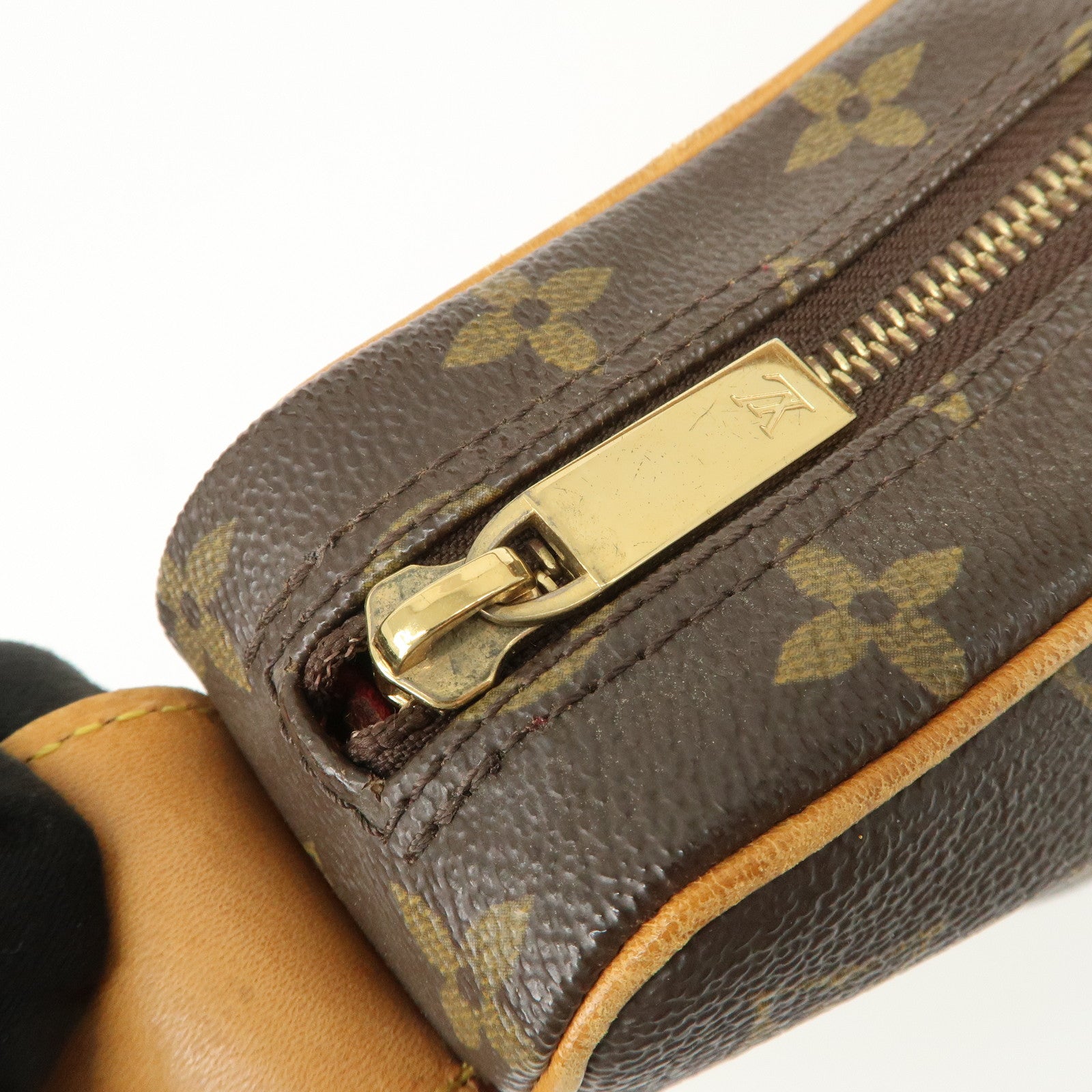 Louis Vuitton Monogram Croissant MM Shoulder Bag M51512