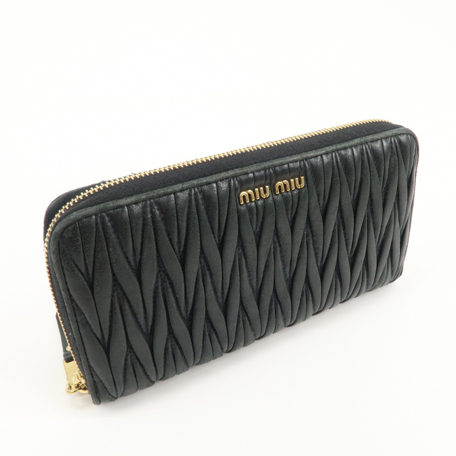 MIU MIU Logo Matelasse Nappa Leather Zippy Long Wallet Black
