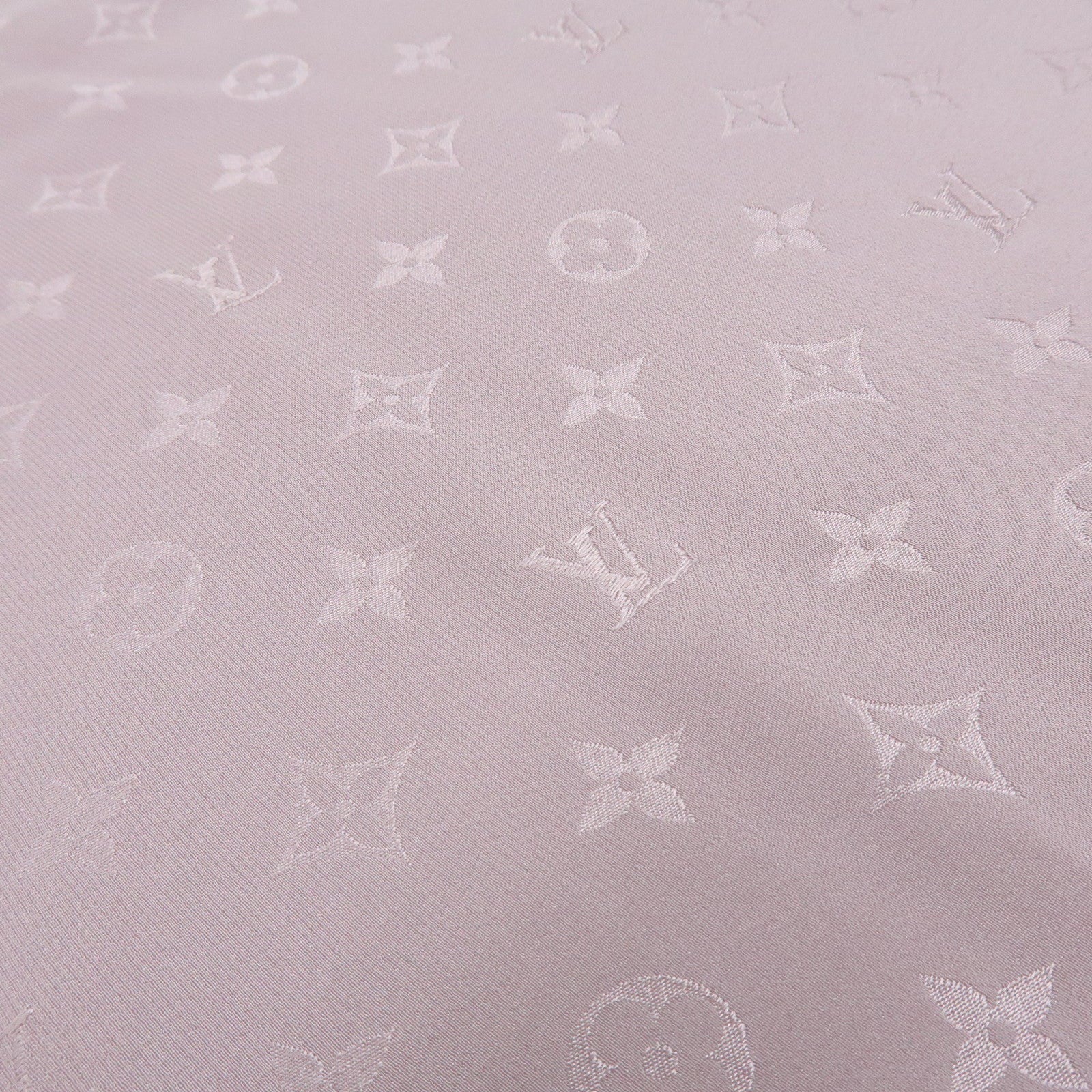 Louis Vuitton Monogram Silk 100% Scarf Light Purple