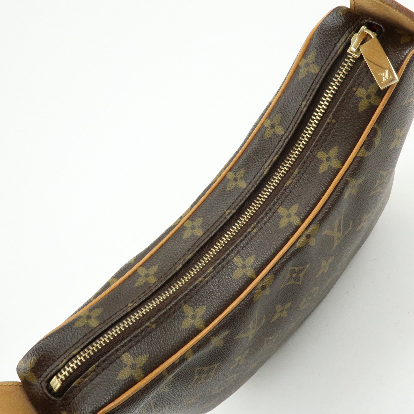 Louis Vuitton Monogram Croissant MM Shoulder Bag Brown M51512