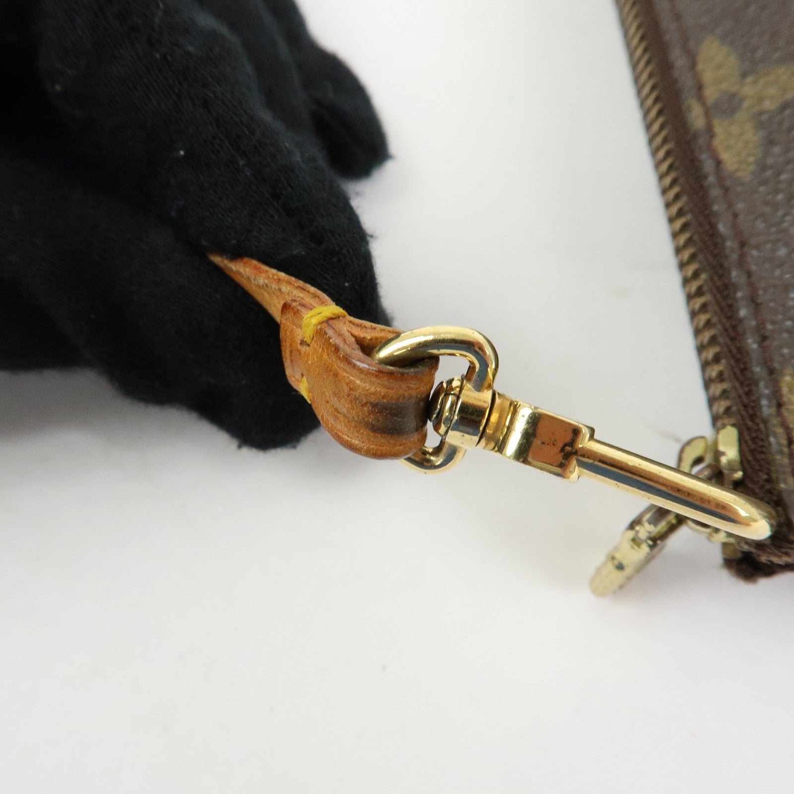 Louis Vuitton Monogram Pochette Accessoires Pouch Hand Bag M51980