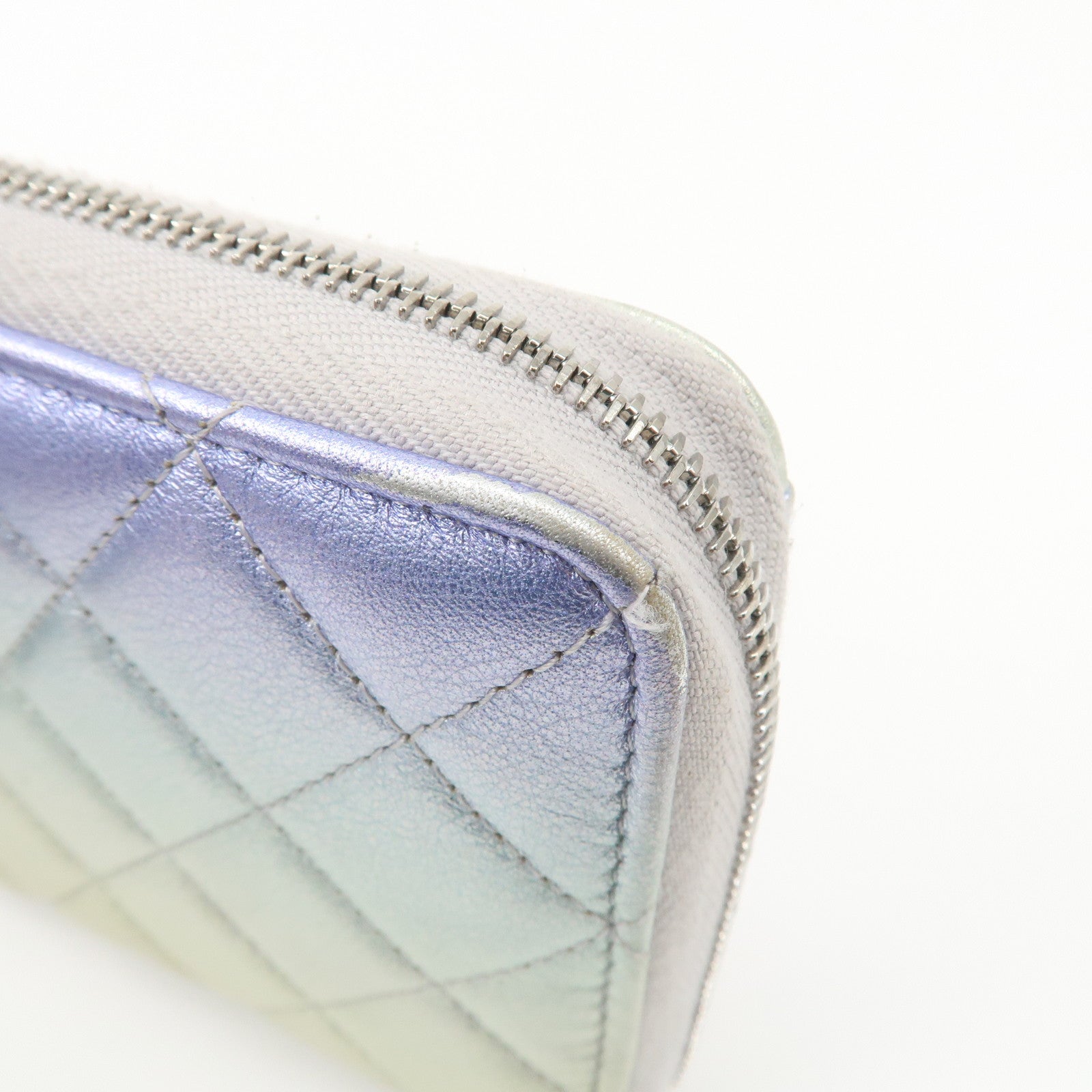 CHANEL COCO Mark Matelasse Leather Round Zippy Wallet Multicolor