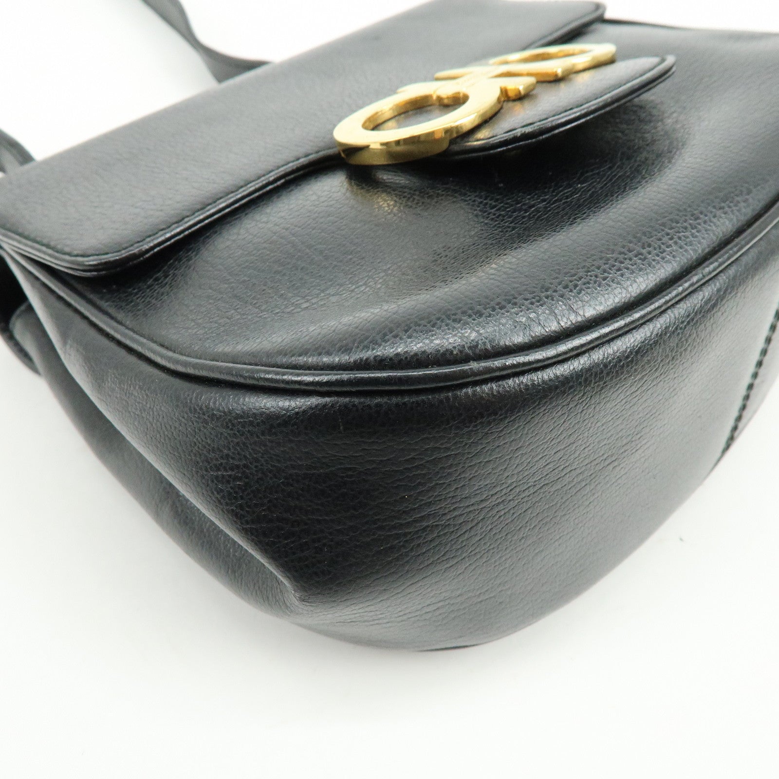Ferragamo Gancini Leather Shoulder Bag Crossbody Bag Black