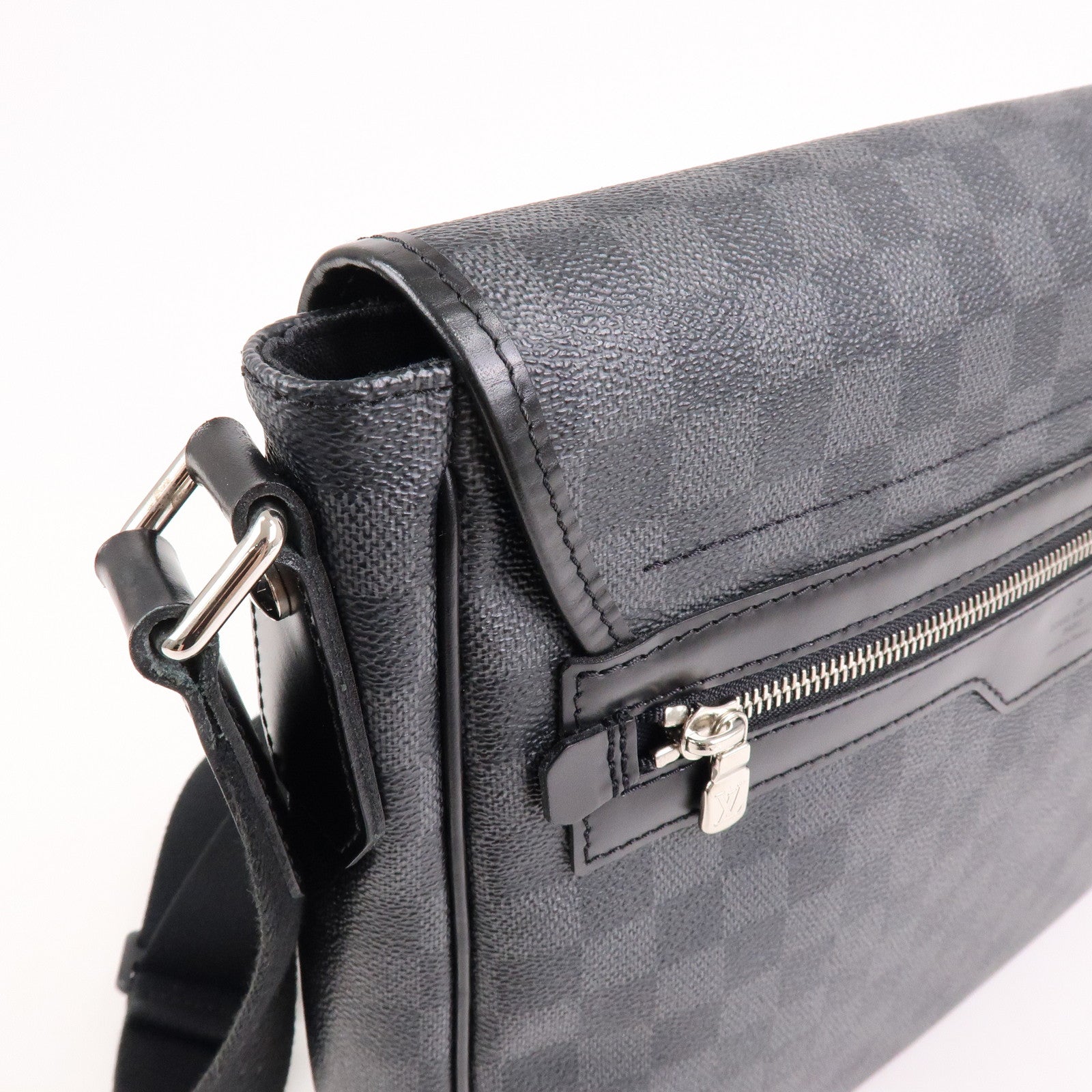 Louis Vuitton Damier Graphite Daniel MM Shoulder Bag N58029