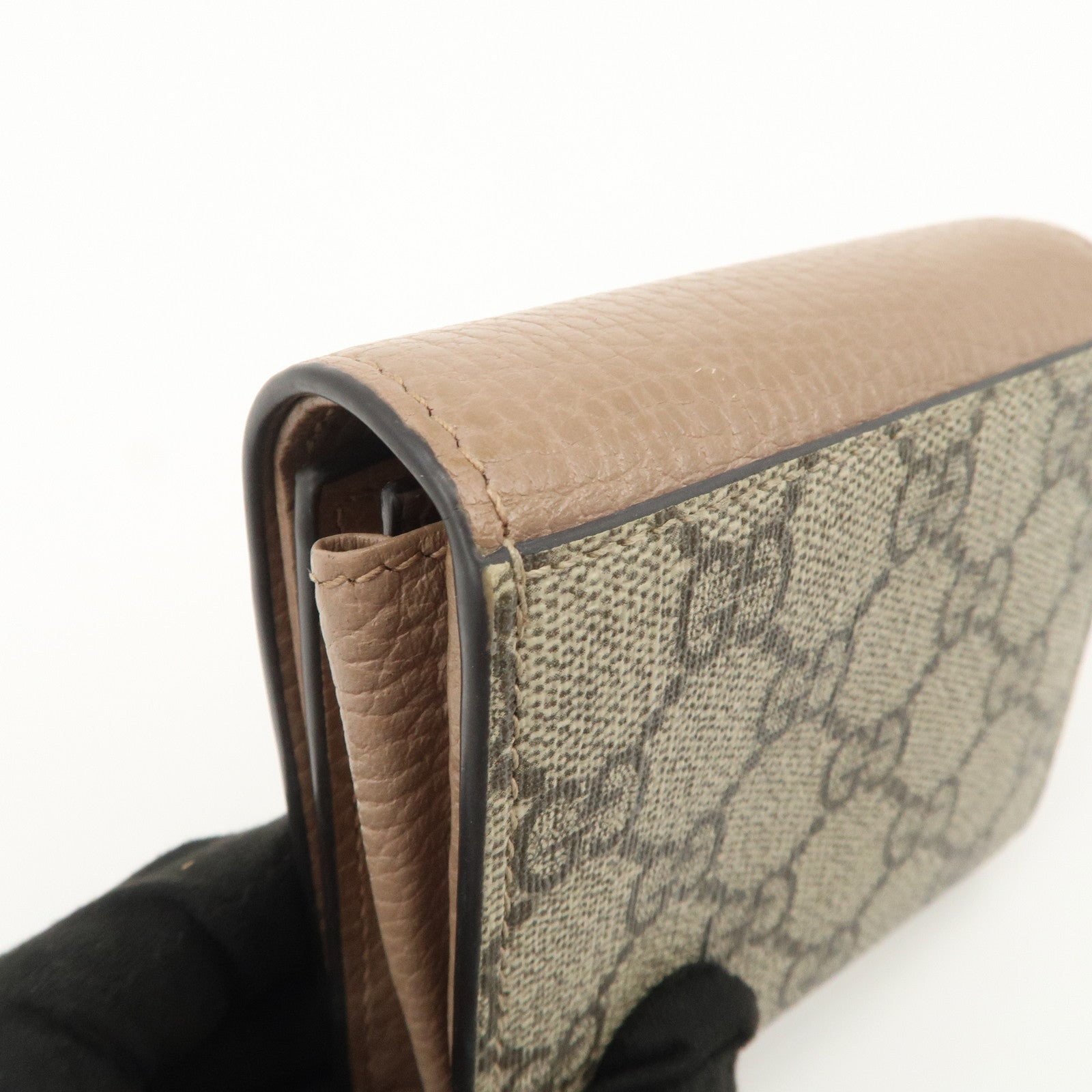 GUCCI GG Marmont GG Supreme Leather Medium Compact Wallet 598587