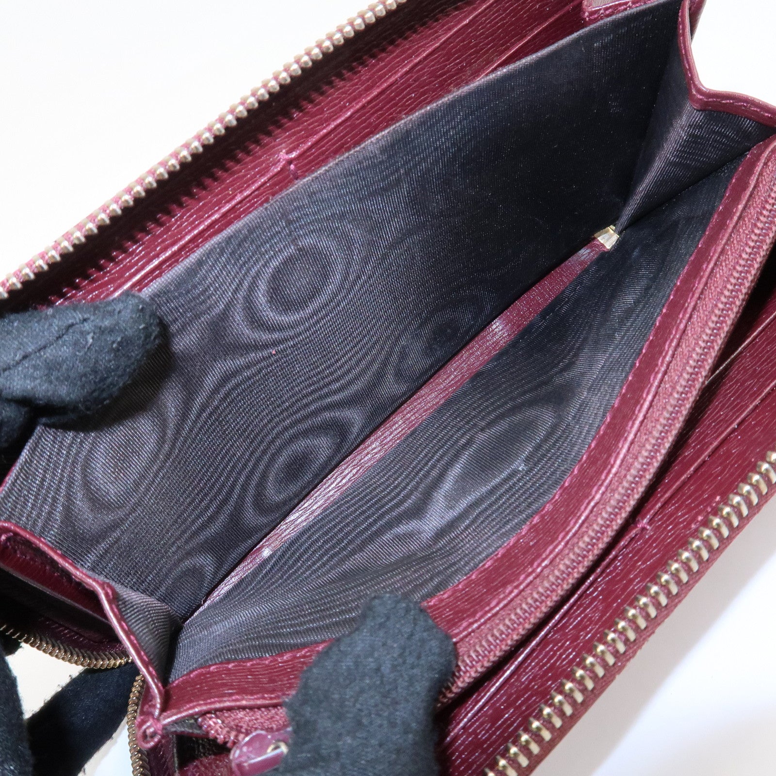 GUCCI Interlocking G Leather Long Wallet Heartbeat Print 309705 Used